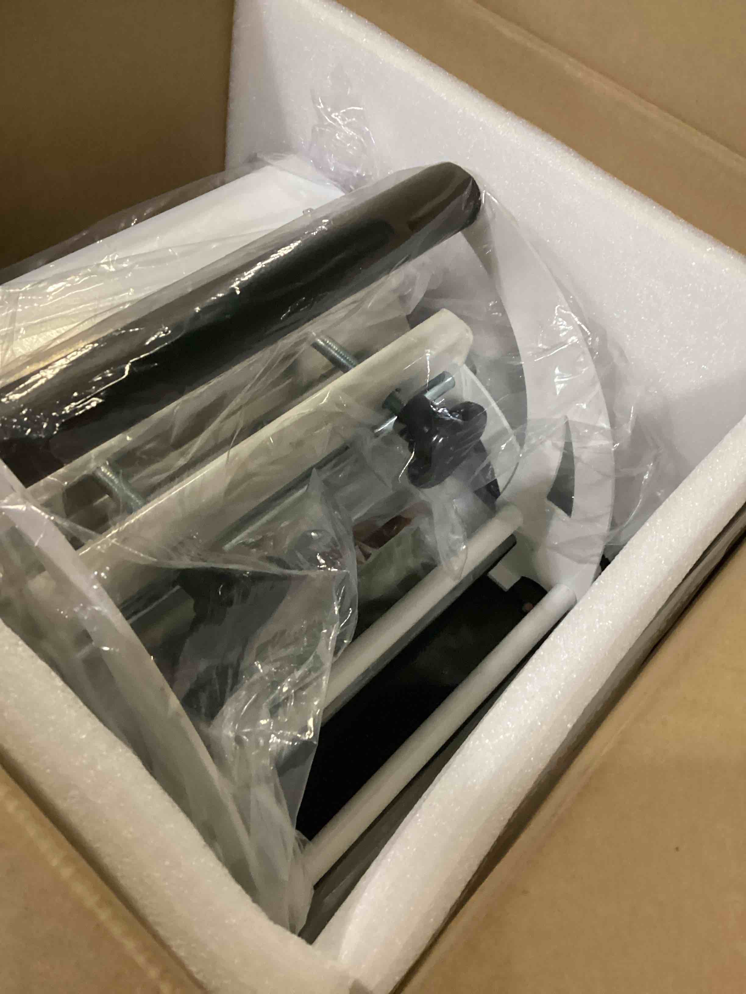https://s3.amazonaws.com/lotting-images-prod/bidfta/ORG5860022_1716035356861.jpeg