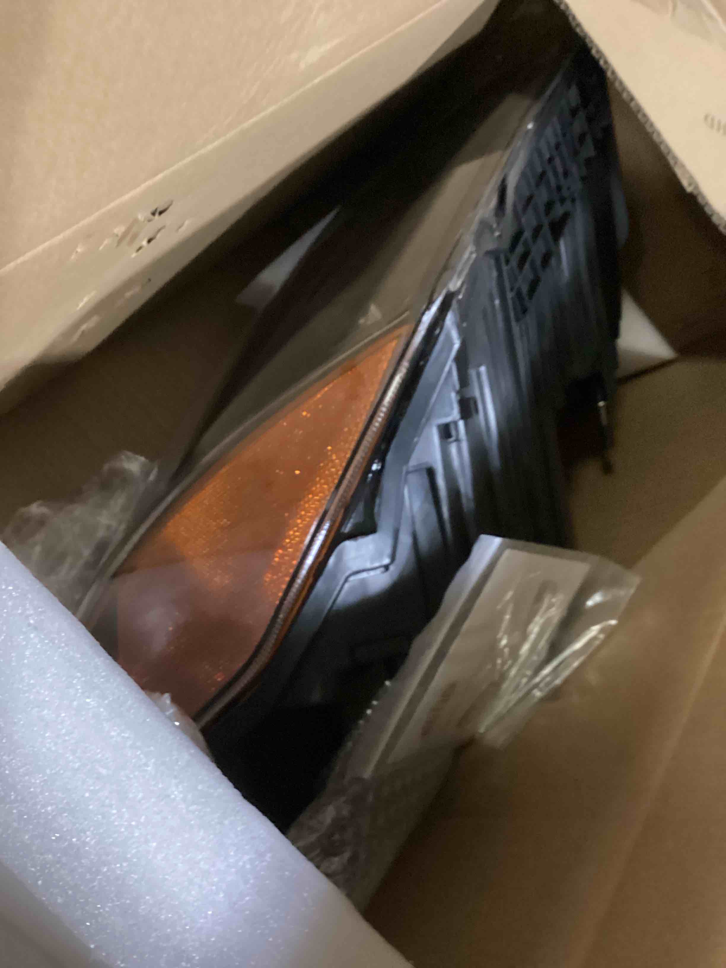 https://s3.amazonaws.com/lotting-images-prod/bidfta/ORG5860035_1716037188682.jpeg