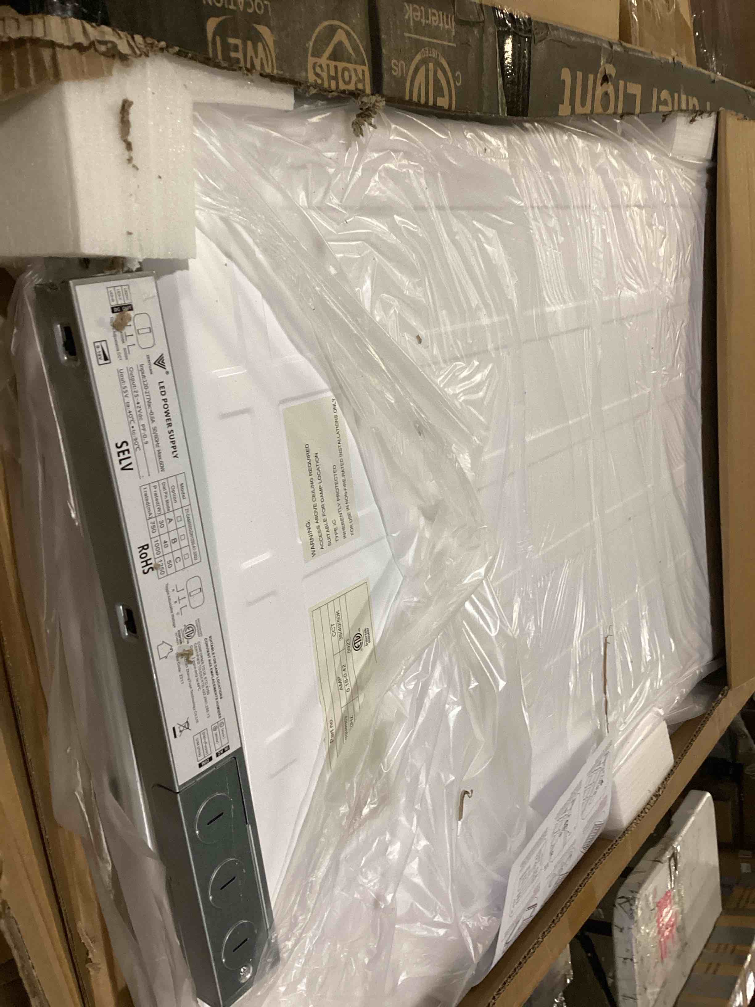 https://s3.amazonaws.com/lotting-images-prod/bidfta/ORG5860080_1716046682262.jpeg