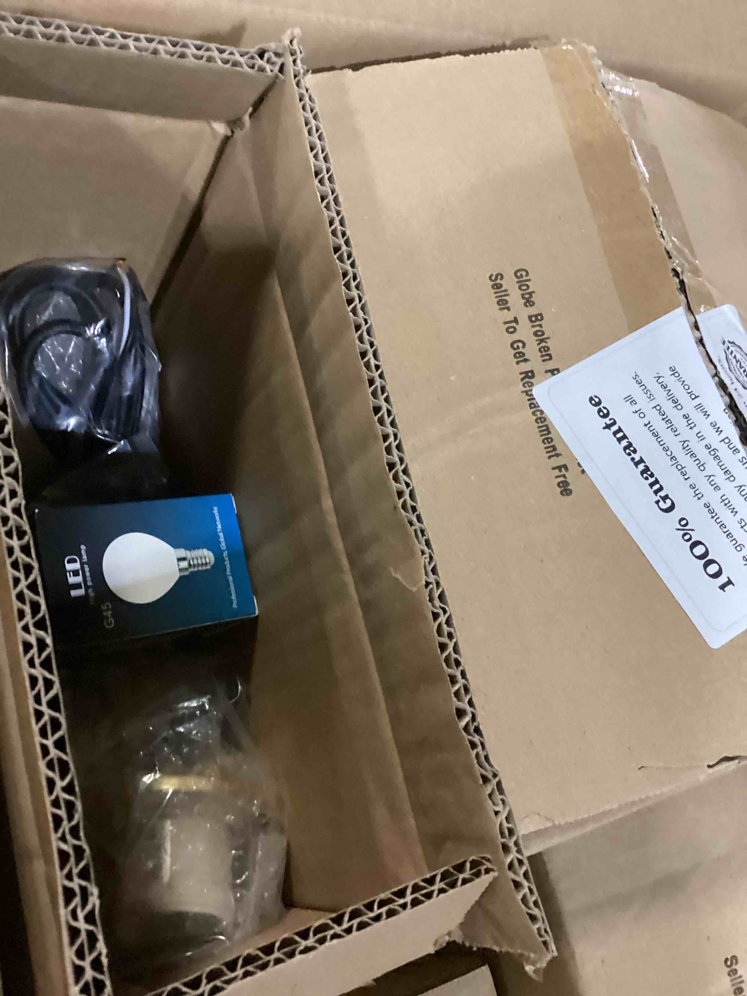 https://s3.amazonaws.com/lotting-images-prod/bidfta/ORG5860487_1717080231317.jpeg