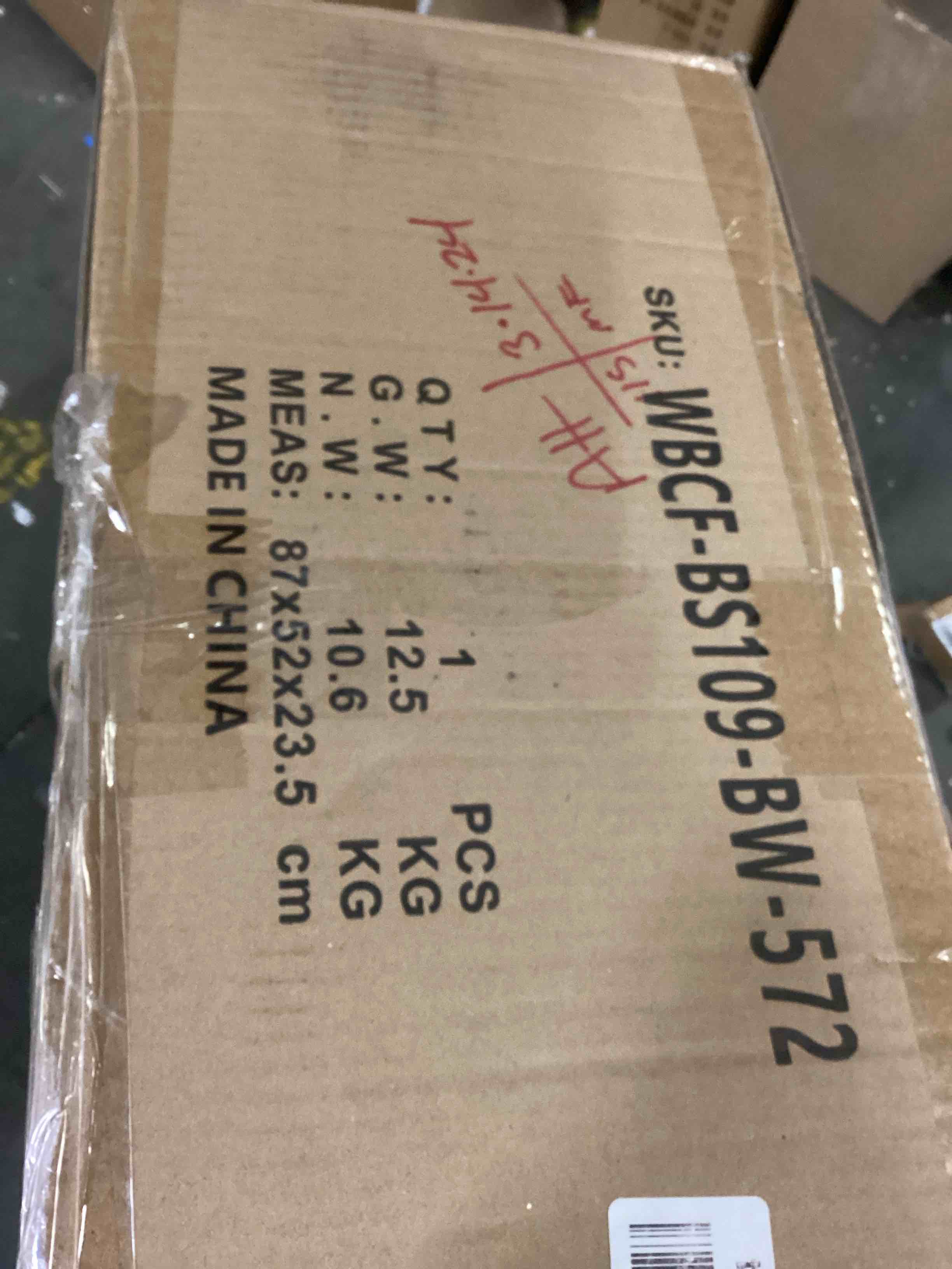 https://s3.amazonaws.com/lotting-images-prod/bidfta/ORG5861478_1714146969080.jpeg