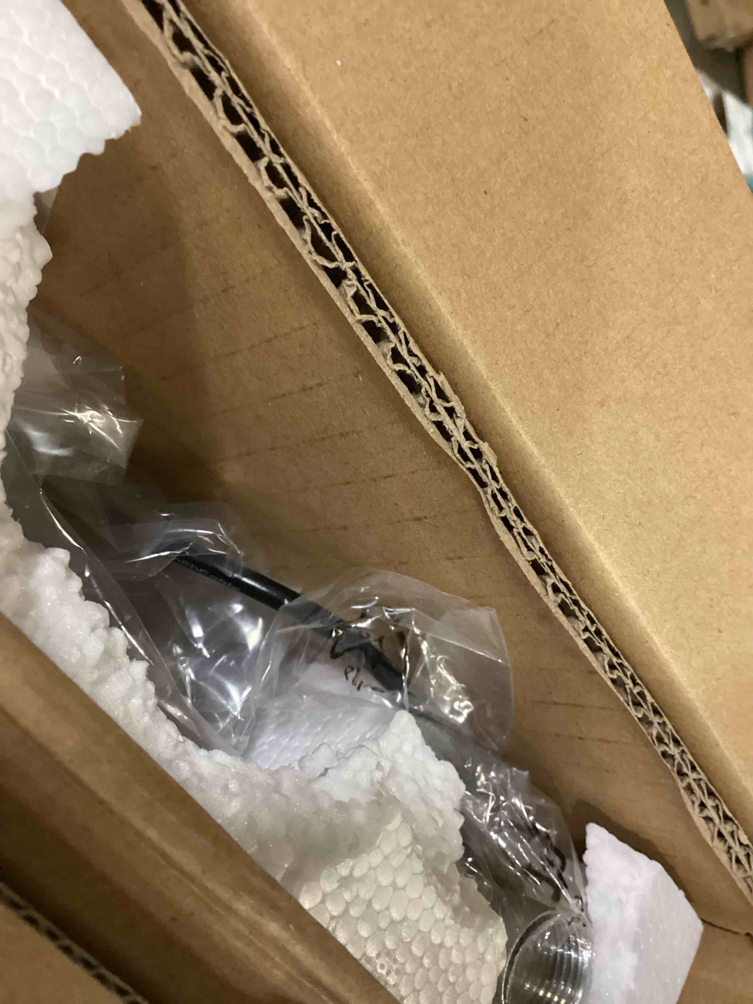 https://s3.amazonaws.com/lotting-images-prod/bidfta/ORG5861524_1714476810276.jpeg