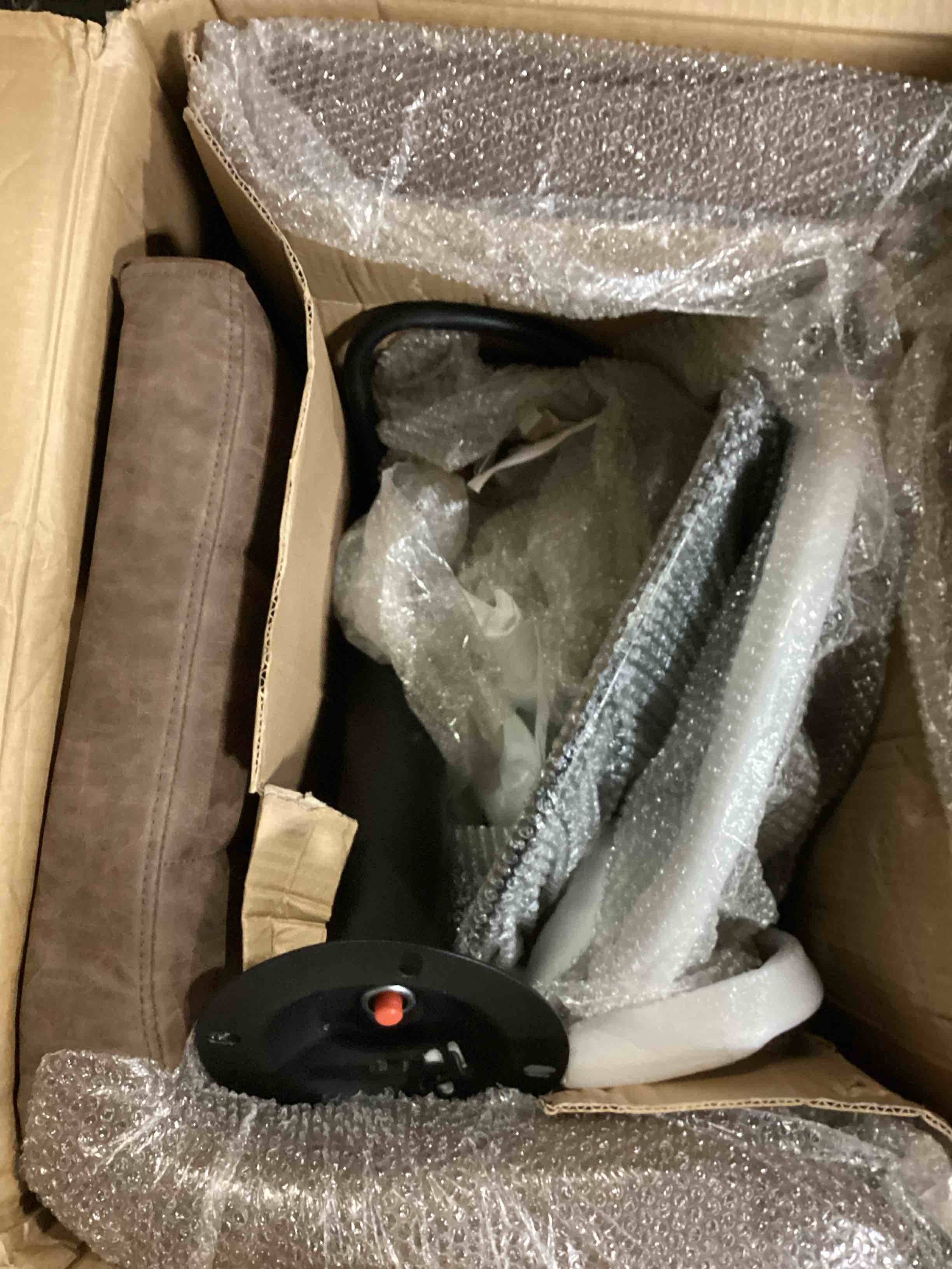 https://s3.amazonaws.com/lotting-images-prod/bidfta/ORG5862329_1715279463756.jpeg