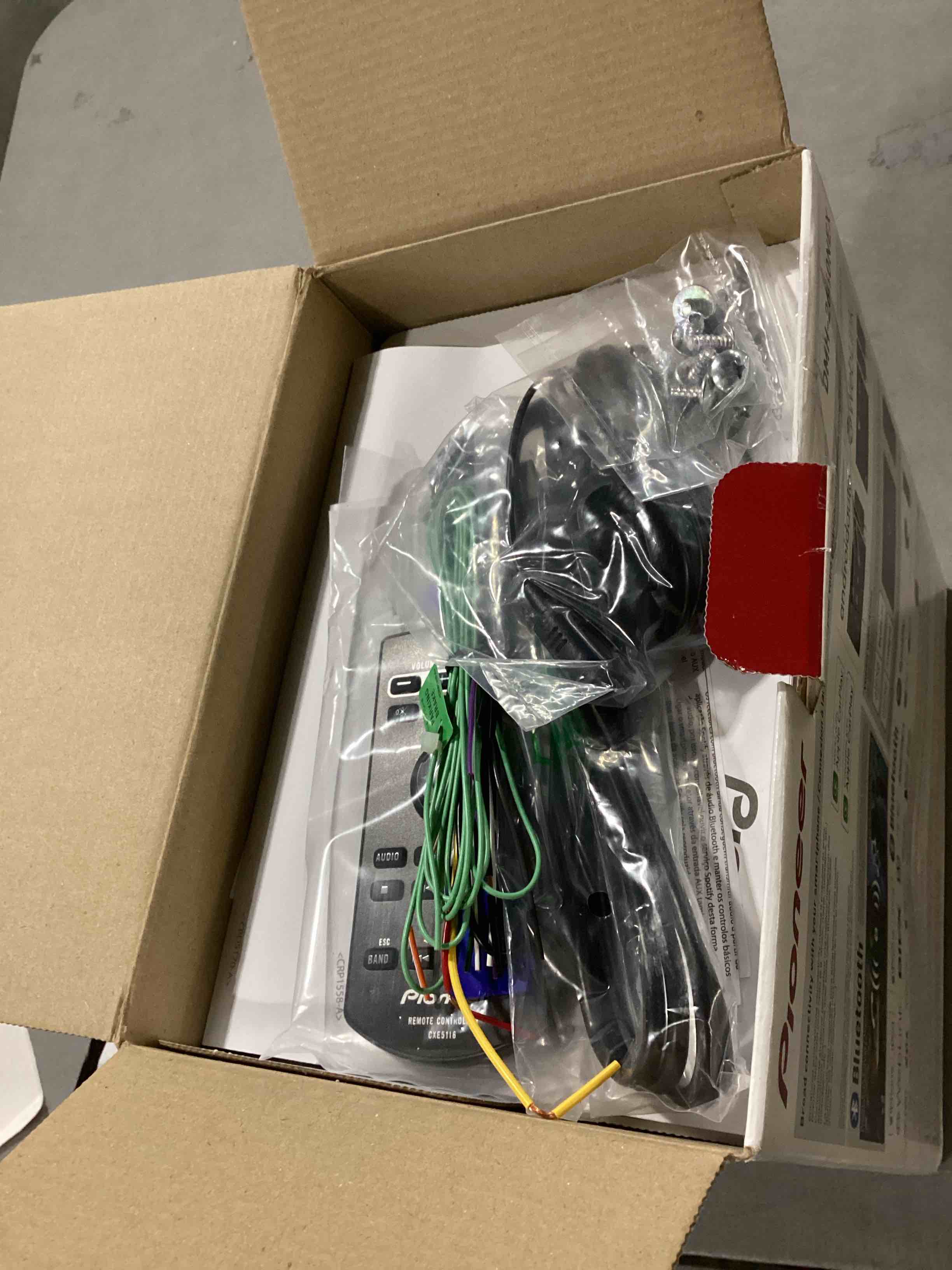 https://s3.amazonaws.com/lotting-images-prod/bidfta/ORG5862934_1714392090577.jpeg