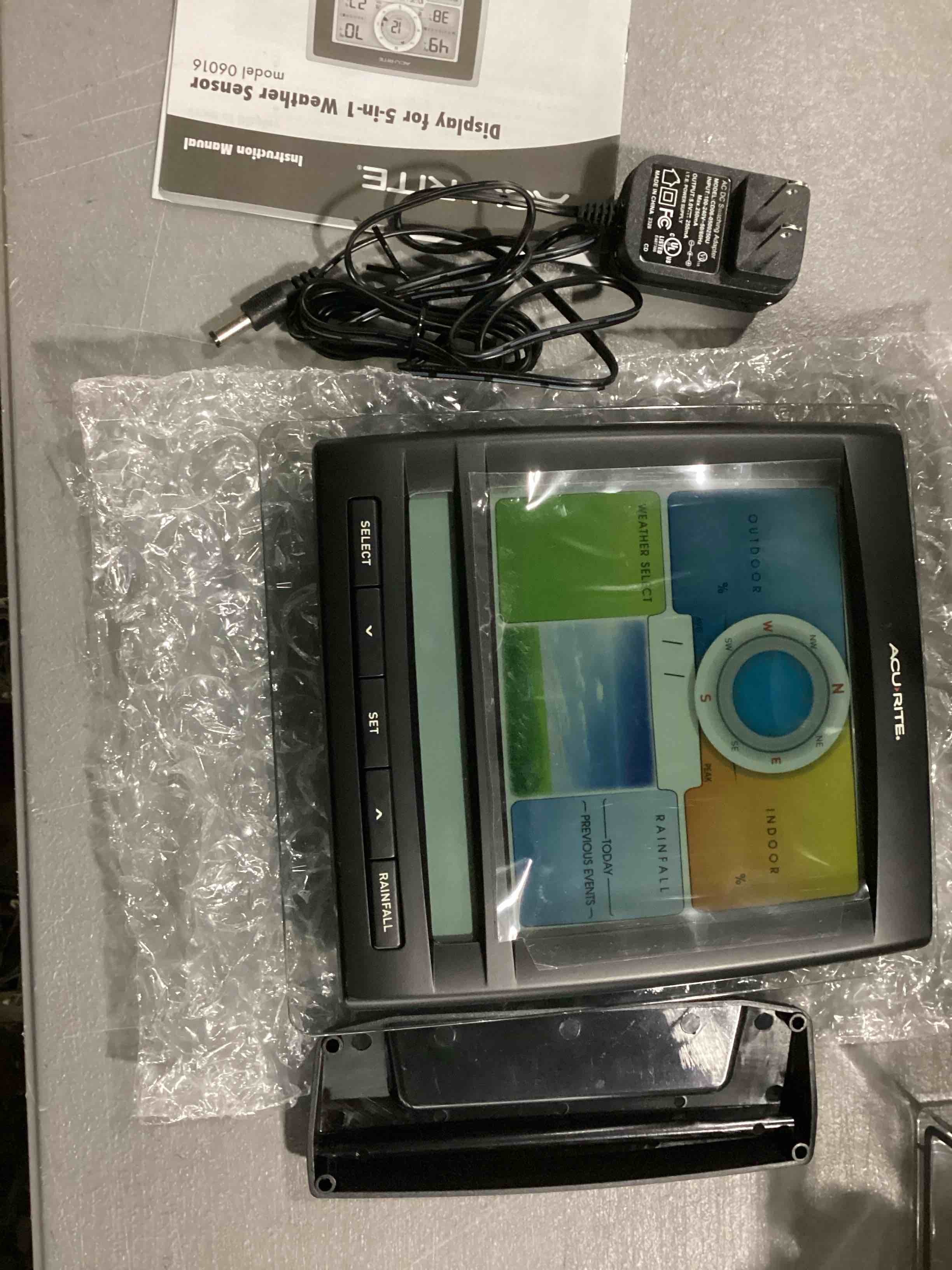 https://s3.amazonaws.com/lotting-images-prod/bidfta/ORG5862949_1714395683329.jpeg