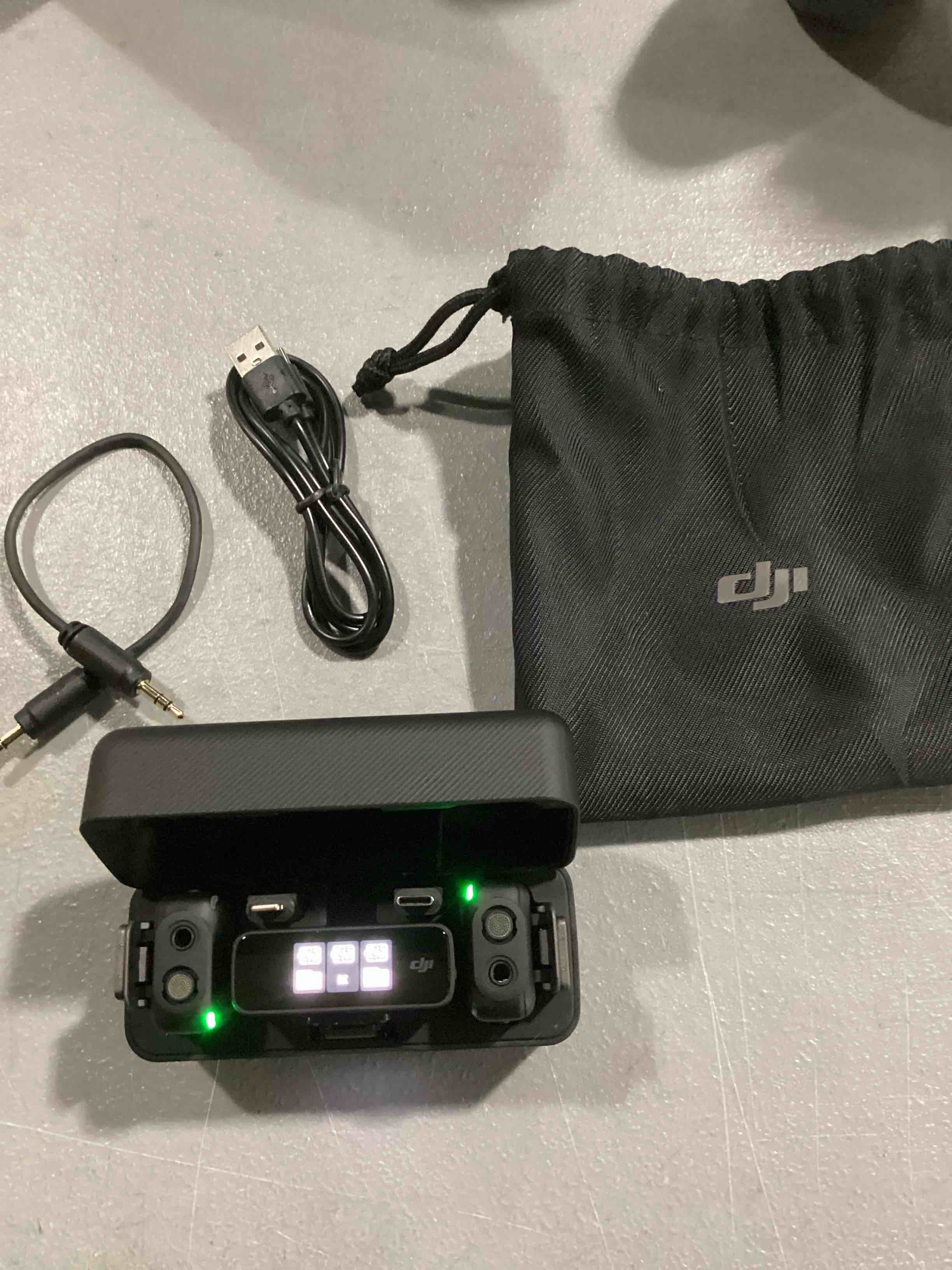 https://s3.amazonaws.com/lotting-images-prod/bidfta/ORG5863001_1714409604432.jpeg