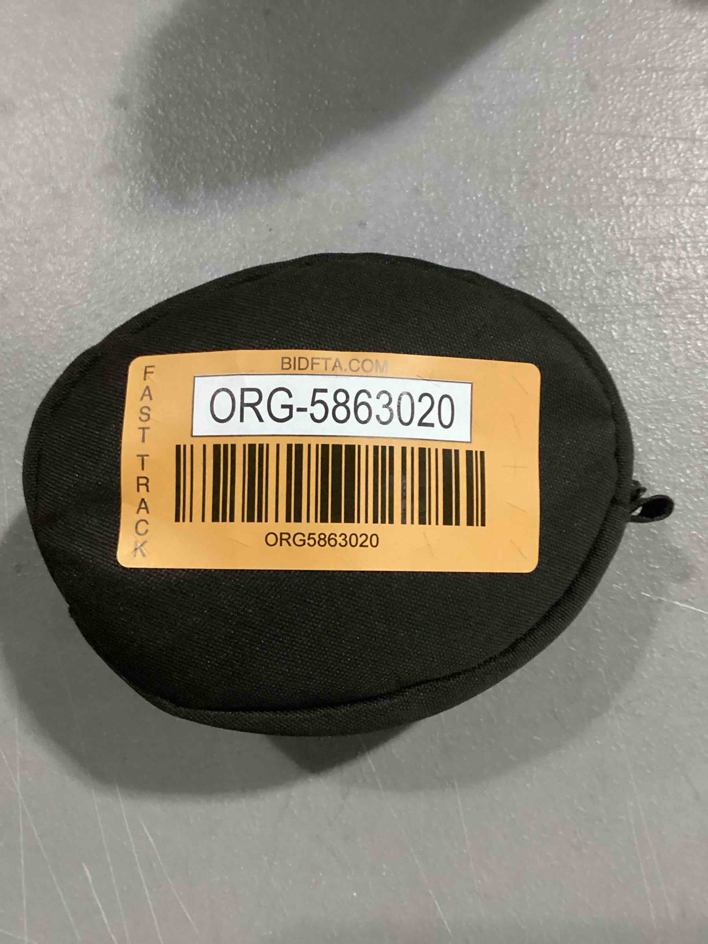 https://s3.amazonaws.com/lotting-images-prod/bidfta/ORG5863020_1714412830908.jpeg
