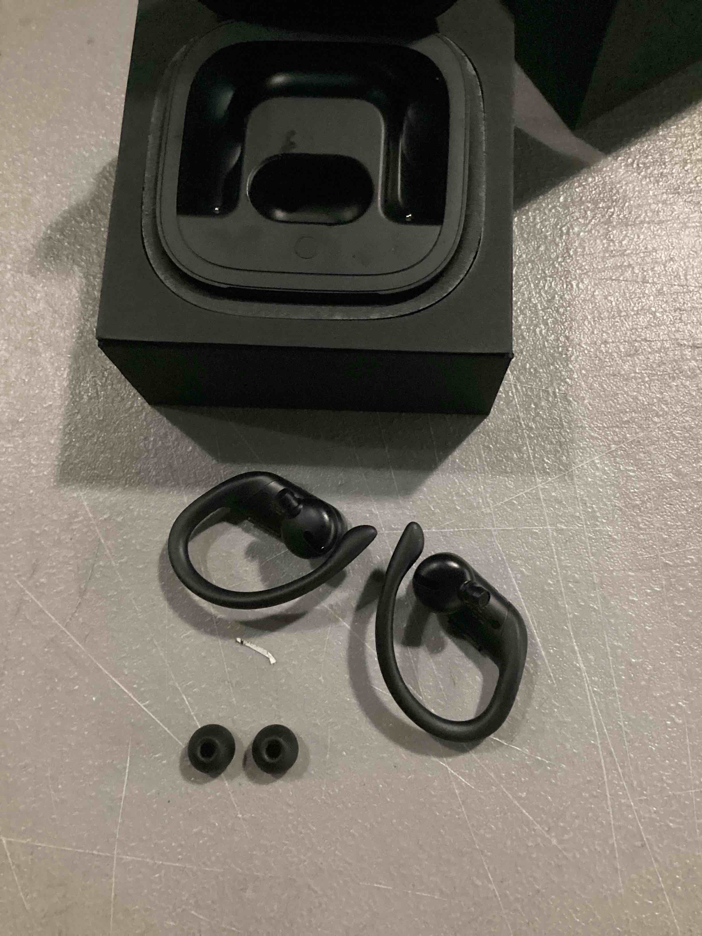https://s3.amazonaws.com/lotting-images-prod/bidfta/ORG5863123_1714491793074.jpeg