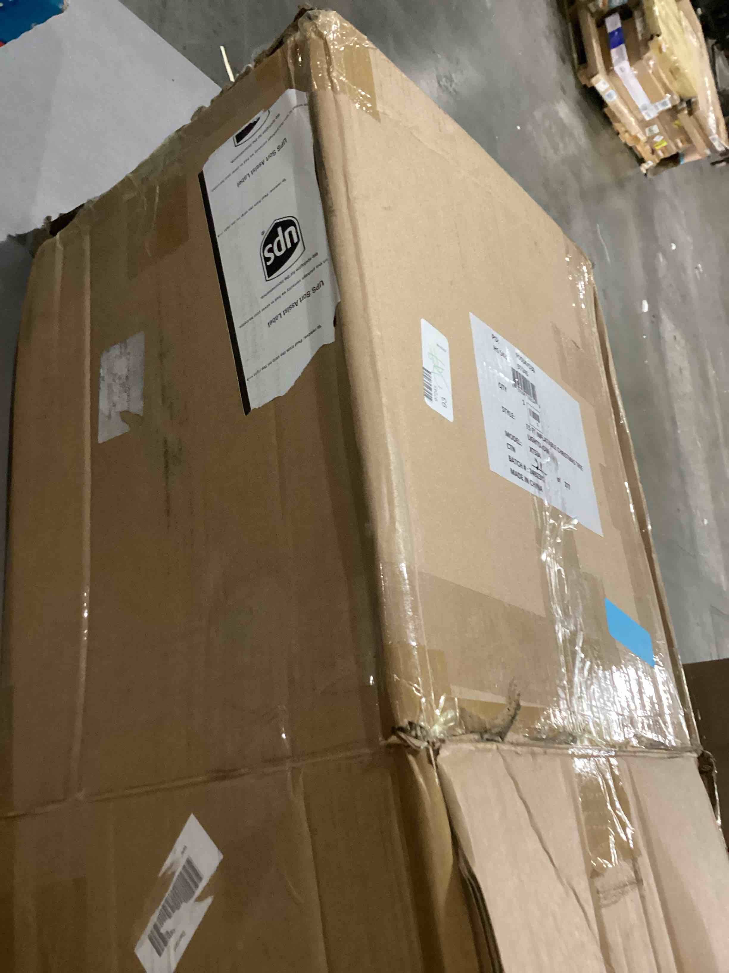 https://s3.amazonaws.com/lotting-images-prod/bidfta/ORG5863464_1715020681590.jpeg