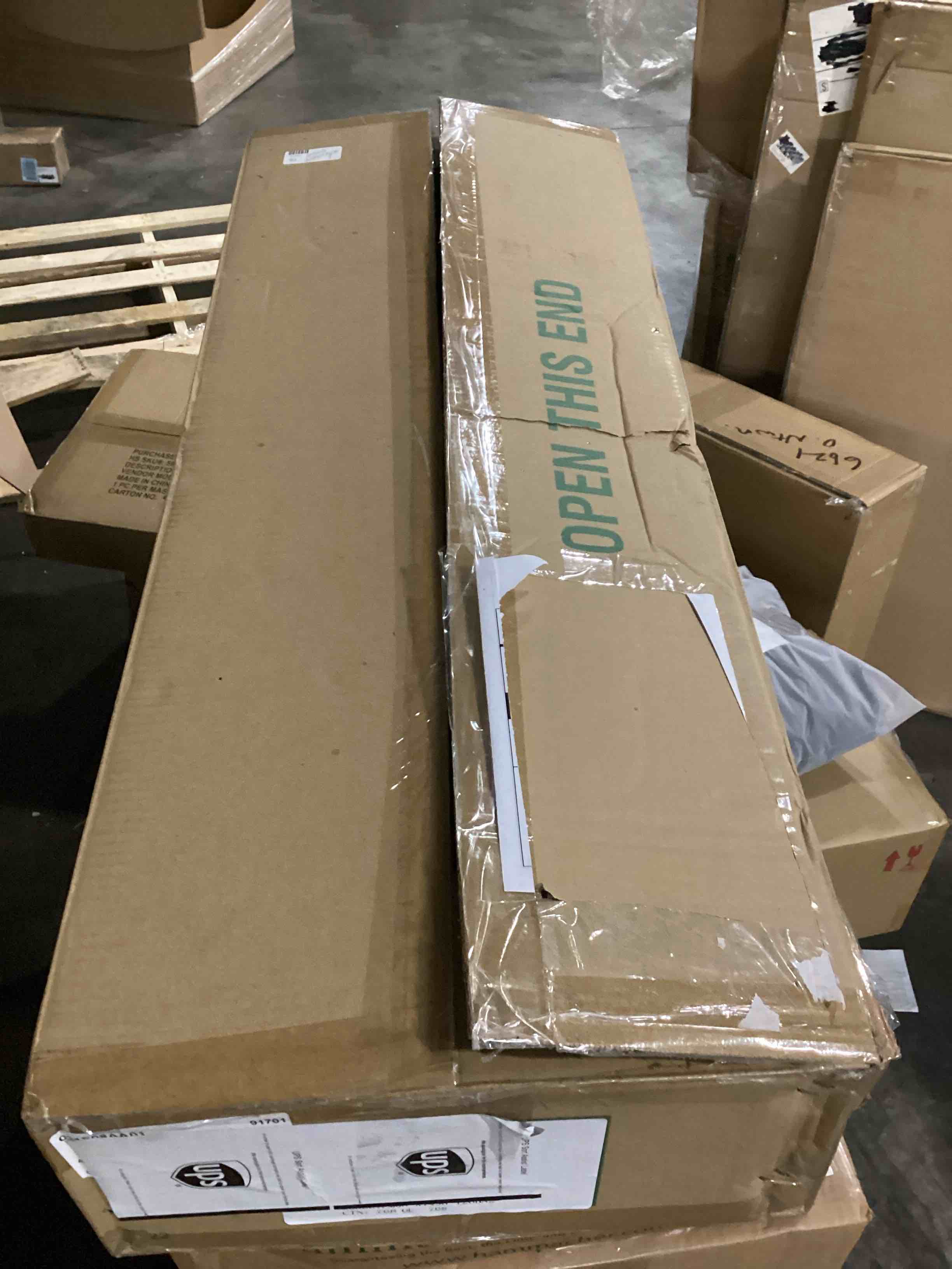https://s3.amazonaws.com/lotting-images-prod/bidfta/ORG5863758_1715262540295.jpeg