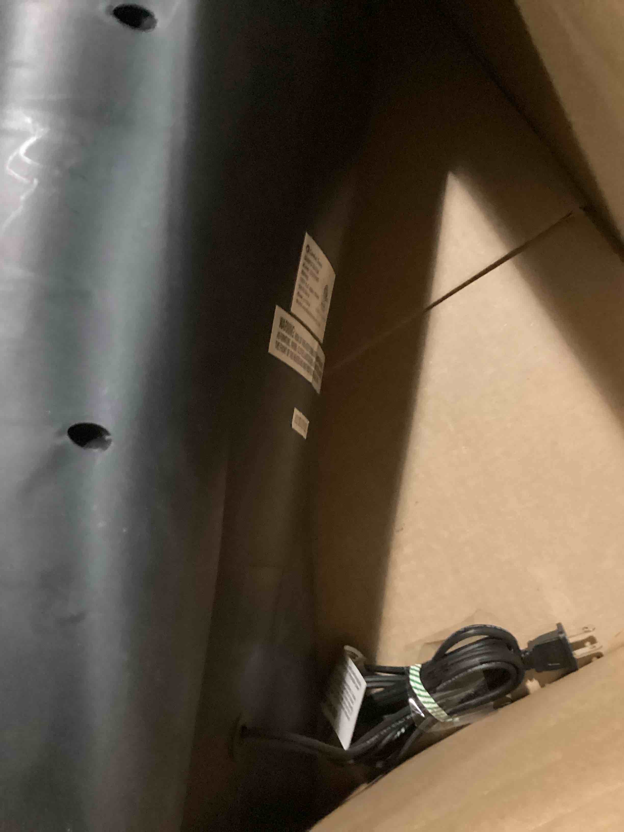 https://s3.amazonaws.com/lotting-images-prod/bidfta/ORG5863808_1715275776854.jpeg