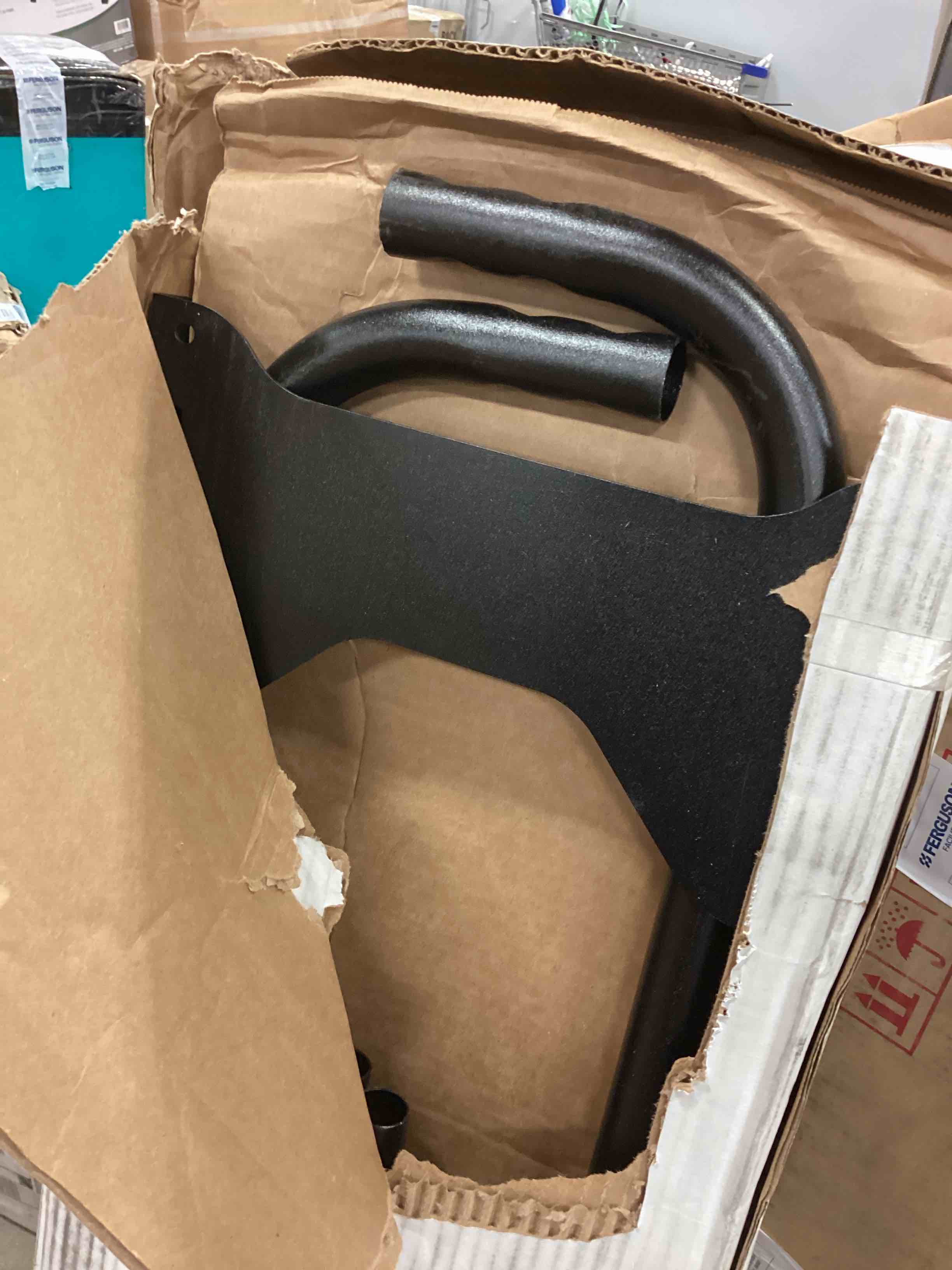 https://s3.amazonaws.com/lotting-images-prod/bidfta/ORG5867105_1708635232021.jpeg