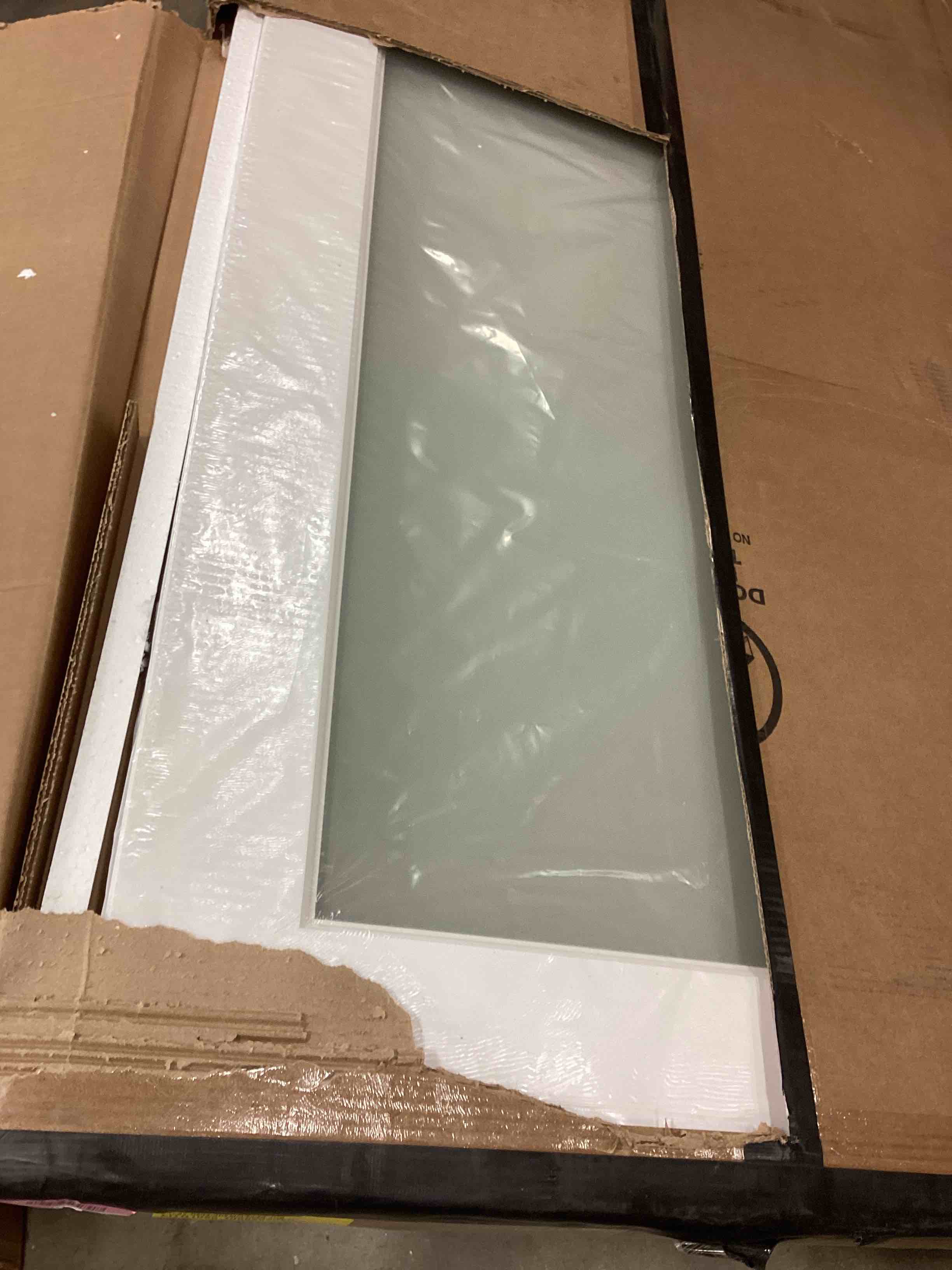 https://s3.amazonaws.com/lotting-images-prod/bidfta/ORG5867392_1709144835878.jpeg