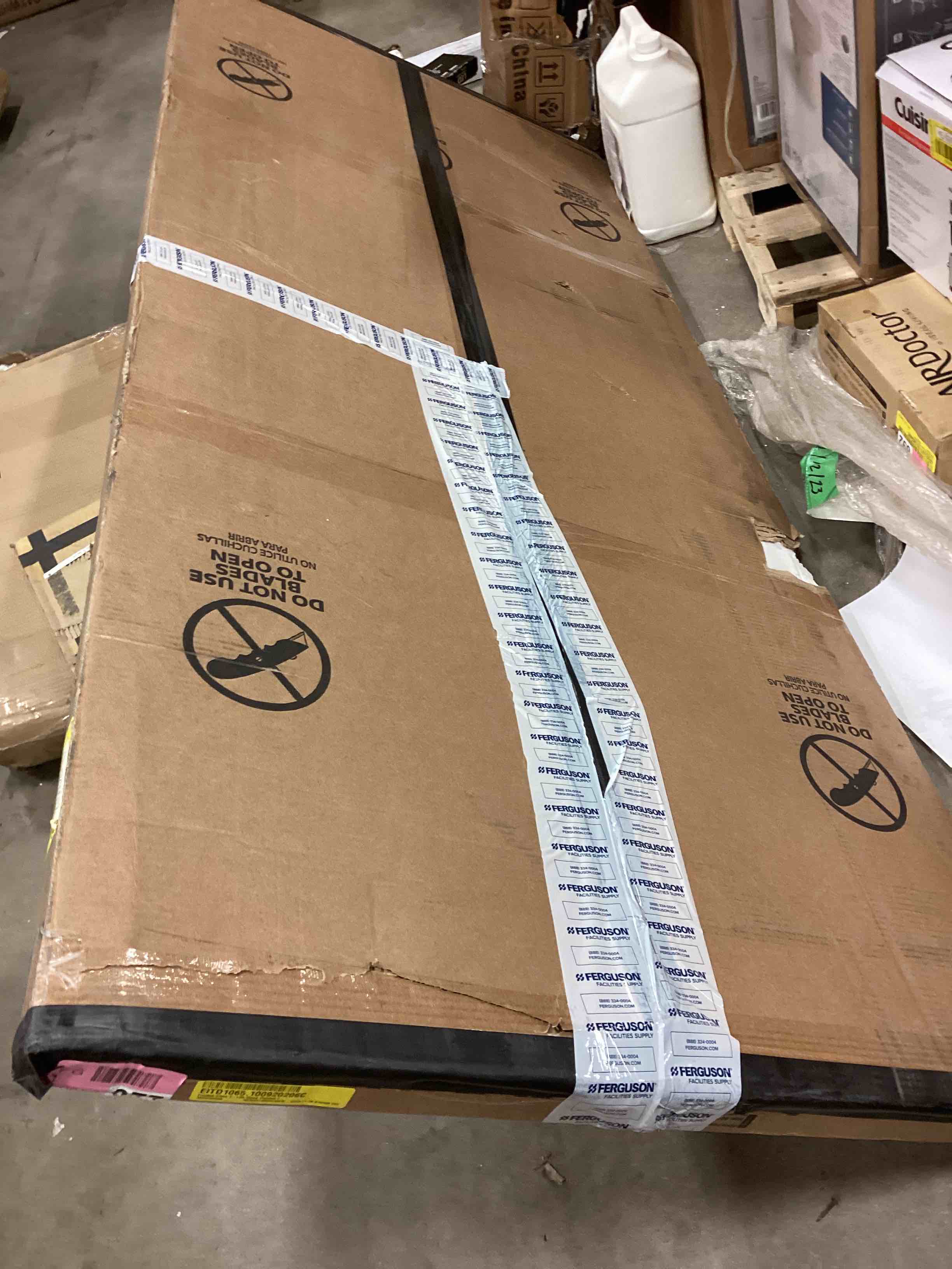 https://s3.amazonaws.com/lotting-images-prod/bidfta/ORG5867392_1709144871080.jpeg