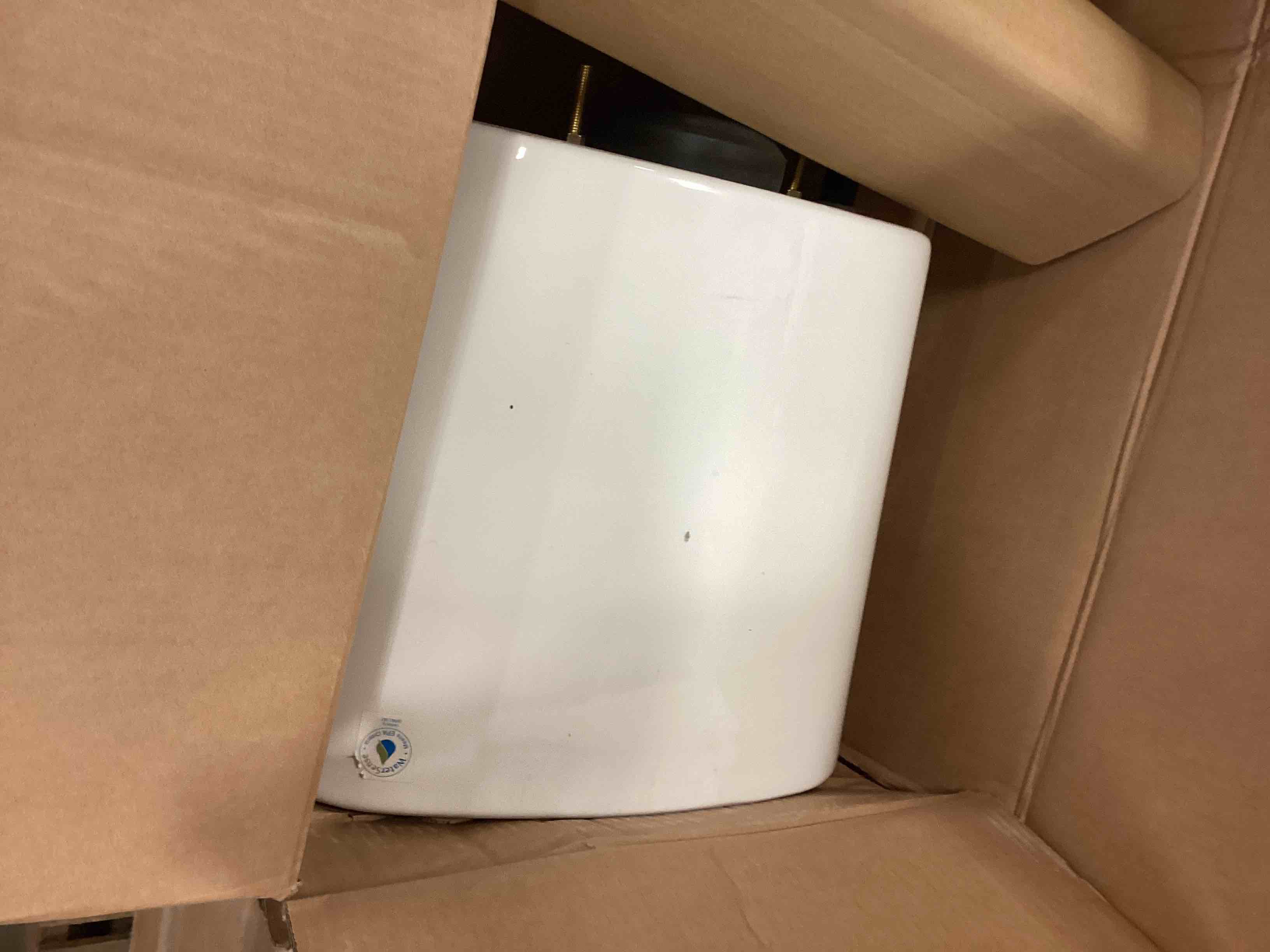 https://s3.amazonaws.com/lotting-images-prod/bidfta/ORG5867401_1709148903809.jpeg