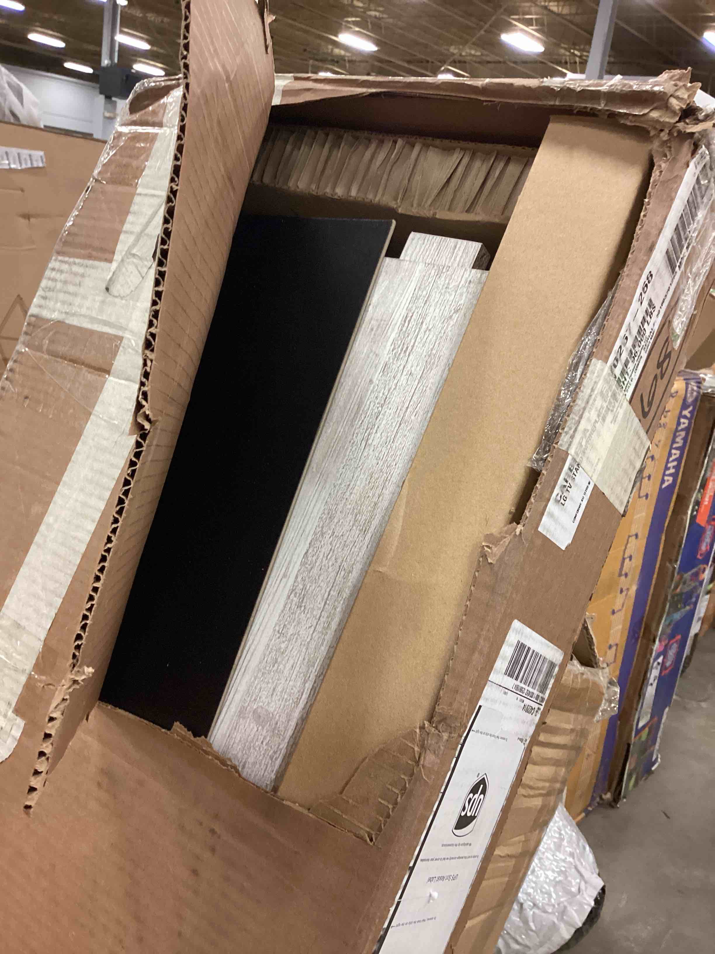 https://s3.amazonaws.com/lotting-images-prod/bidfta/ORG5867524_1709302918641.jpeg