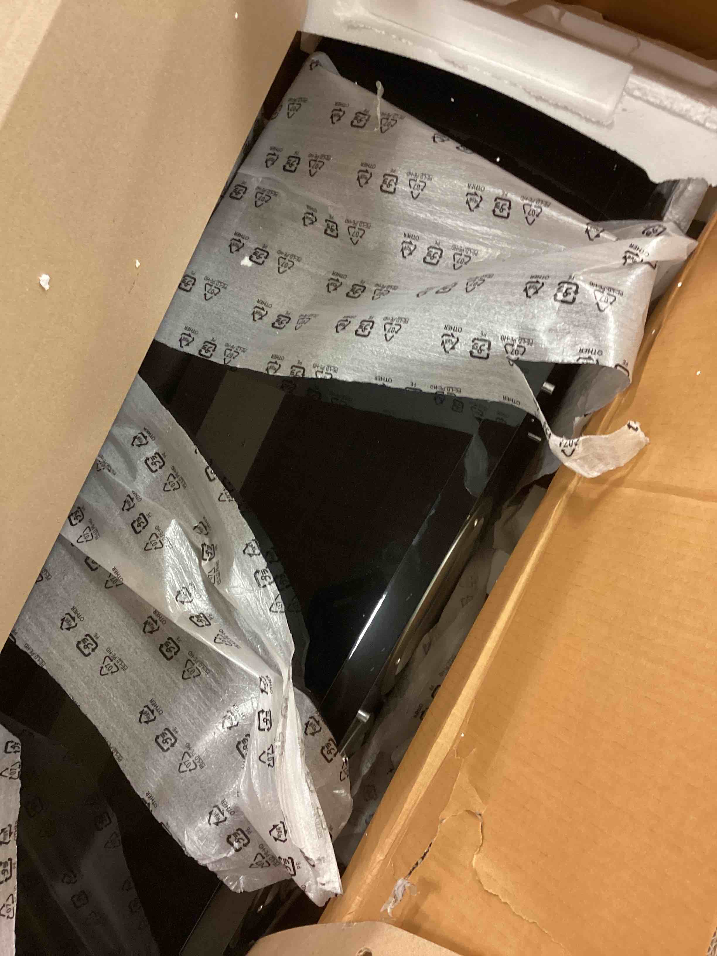 https://s3.amazonaws.com/lotting-images-prod/bidfta/ORG5867530_1709305241328.jpeg
