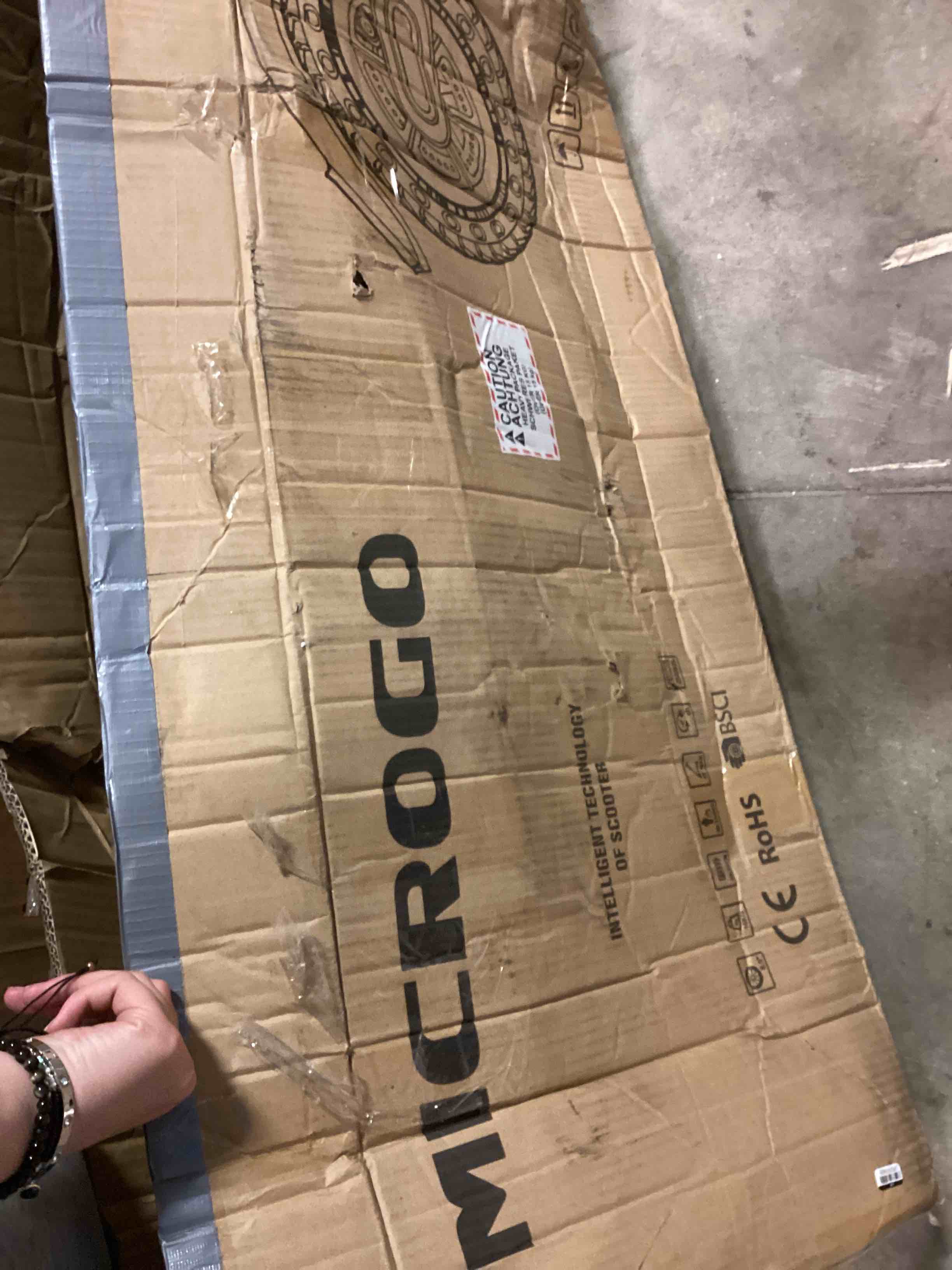 https://s3.amazonaws.com/lotting-images-prod/bidfta/ORG5867713_1709665047668.jpeg