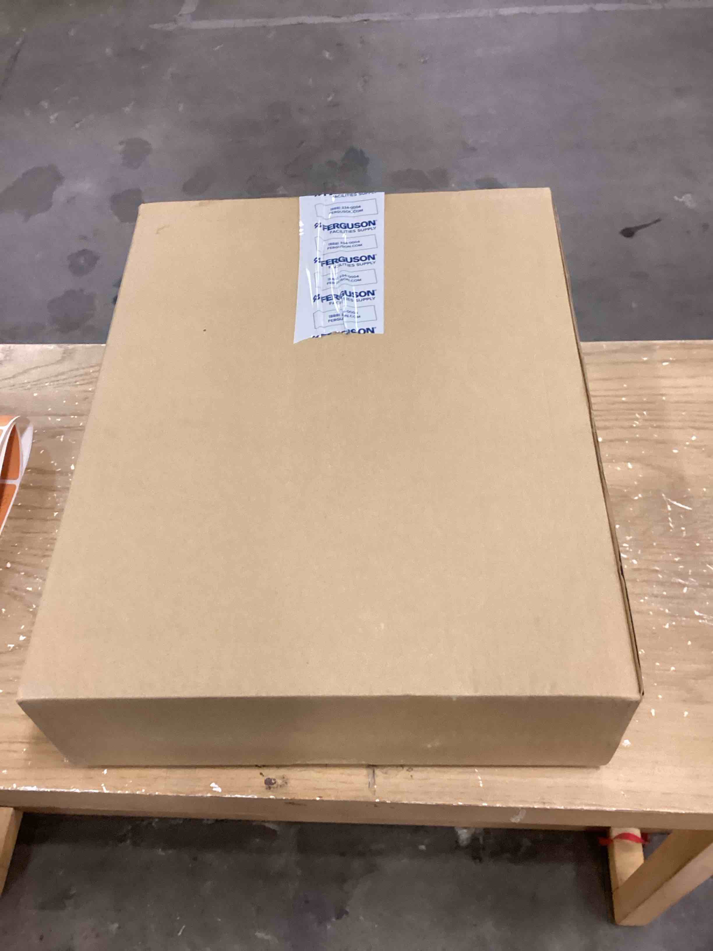 https://s3.amazonaws.com/lotting-images-prod/bidfta/ORG5868082_1711113648738.jpeg