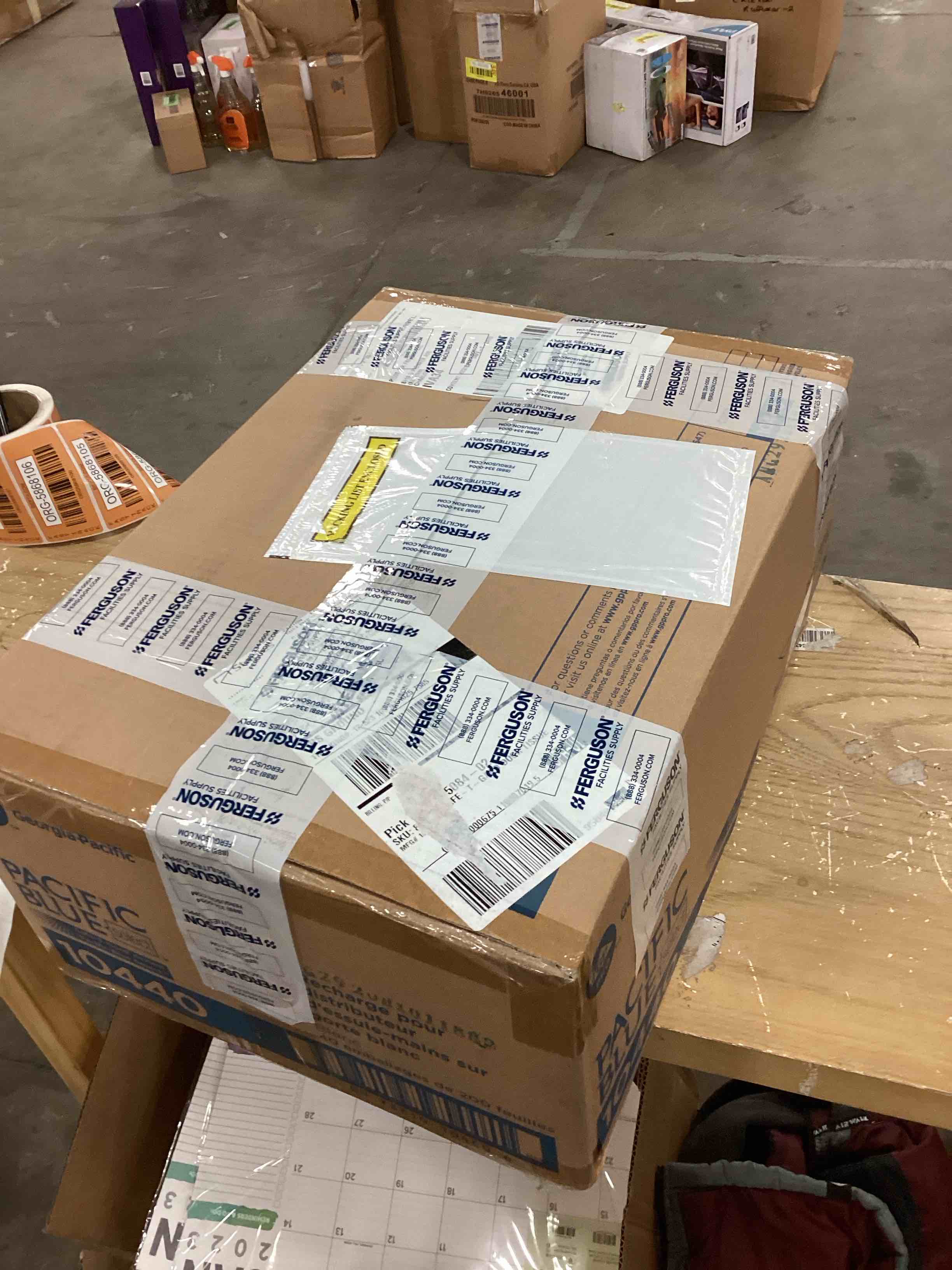 https://s3.amazonaws.com/lotting-images-prod/bidfta/ORG5868089_1711114703098.jpeg