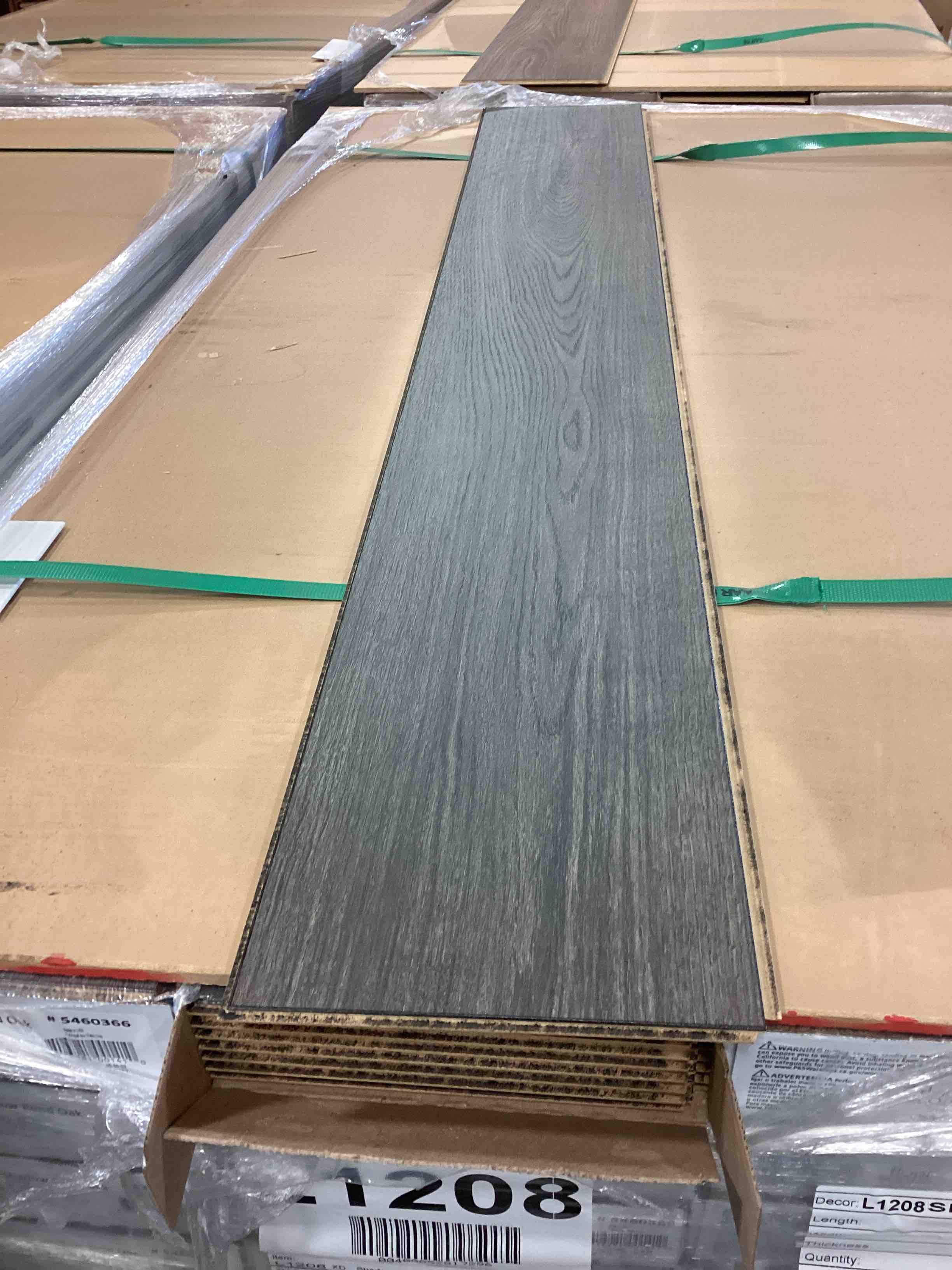 589.68 sq ft 7.48 x 50.67 10mm laminate flooring your bid per sq ft 