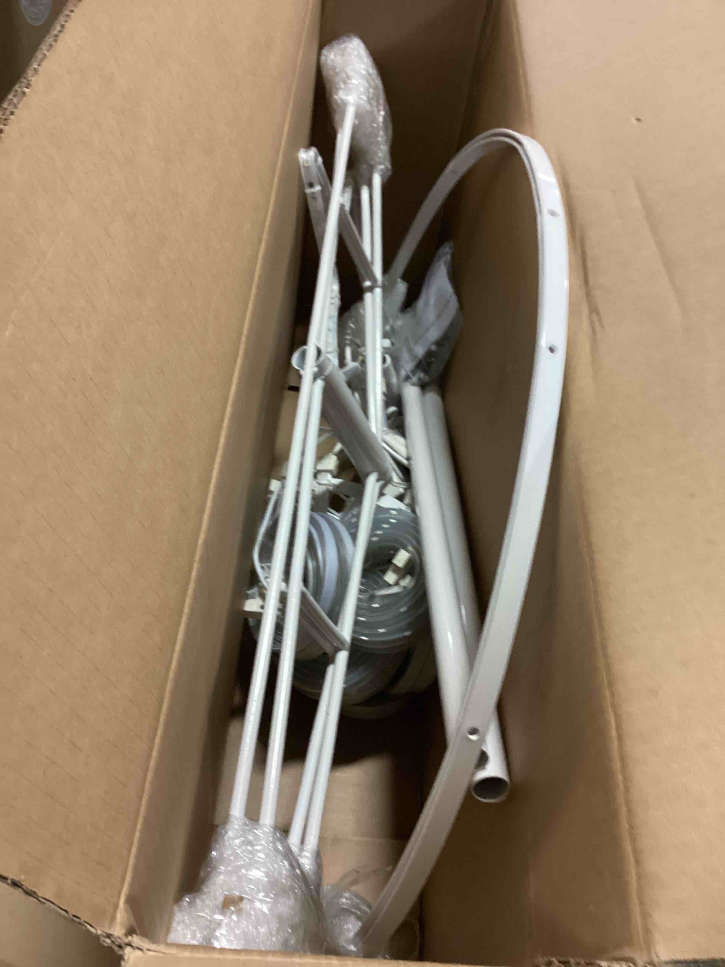 https://s3.amazonaws.com/lotting-images-prod/bidfta/ORG5876529_1705411789746.jpeg