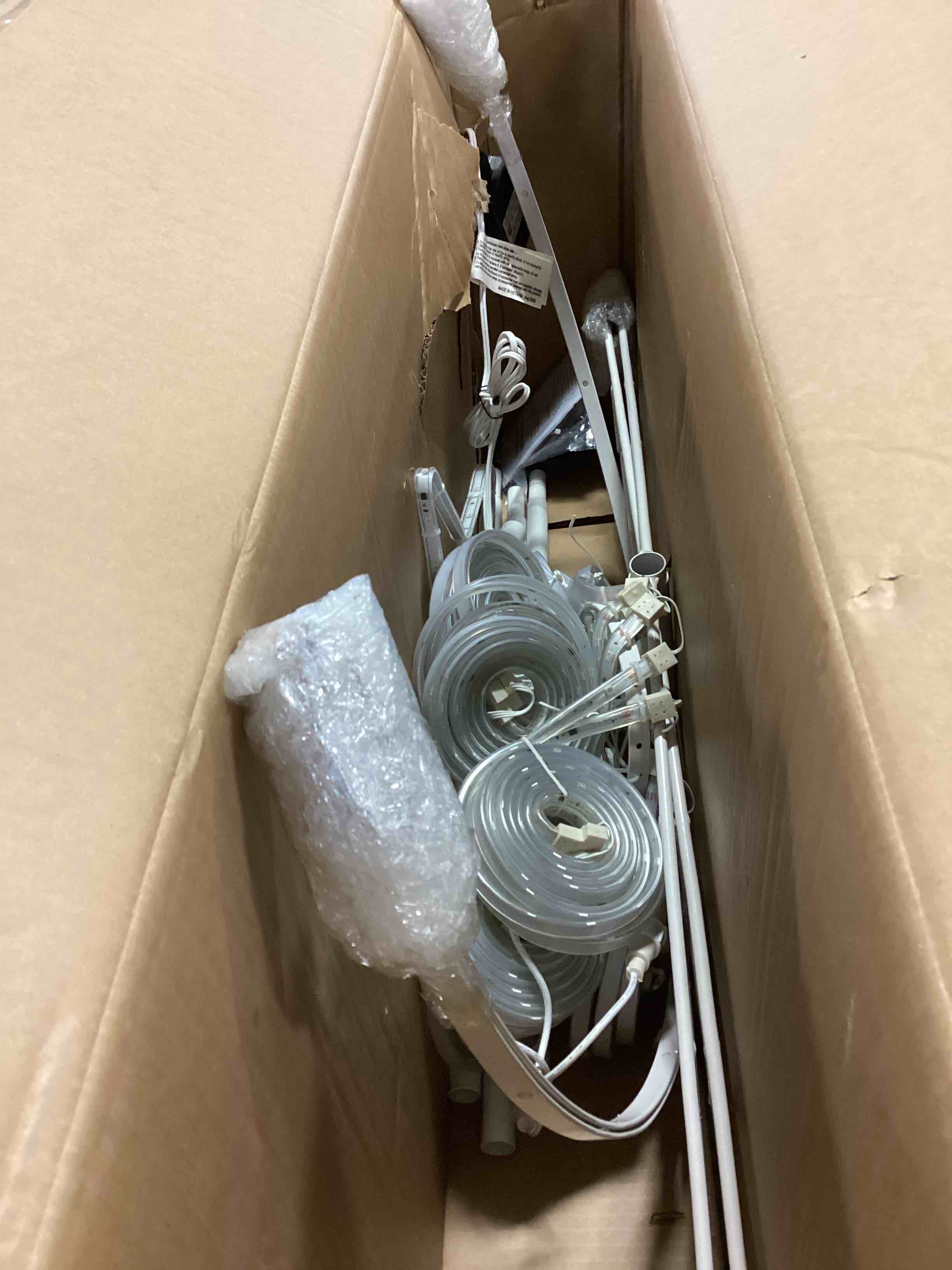 https://s3.amazonaws.com/lotting-images-prod/bidfta/ORG5876530_1705412045877.jpeg