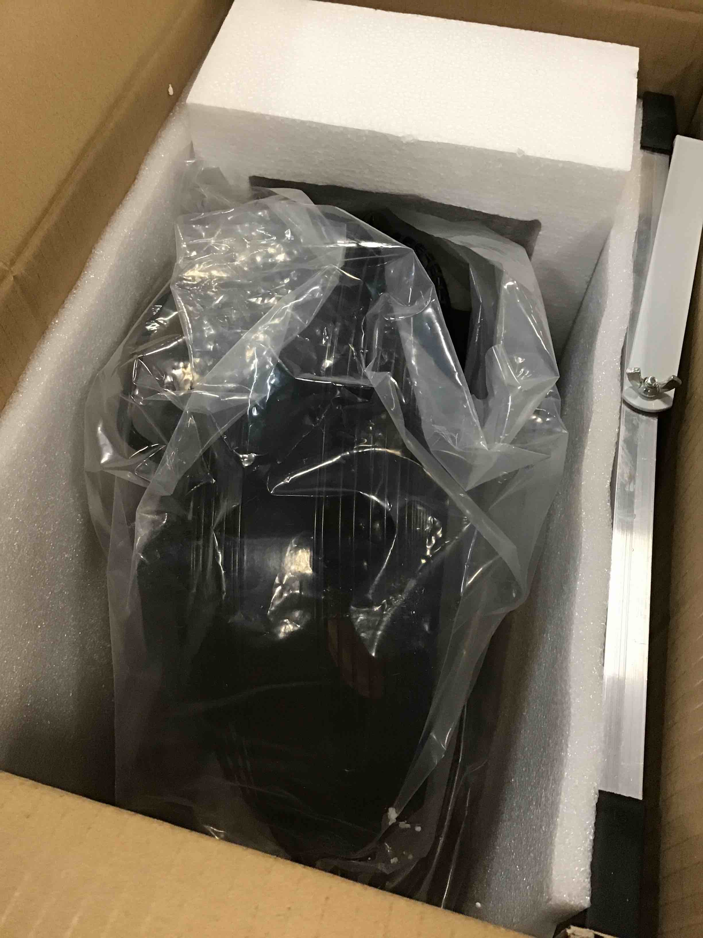 https://s3.amazonaws.com/lotting-images-prod/bidfta/ORG5877932_1705419272430.jpeg