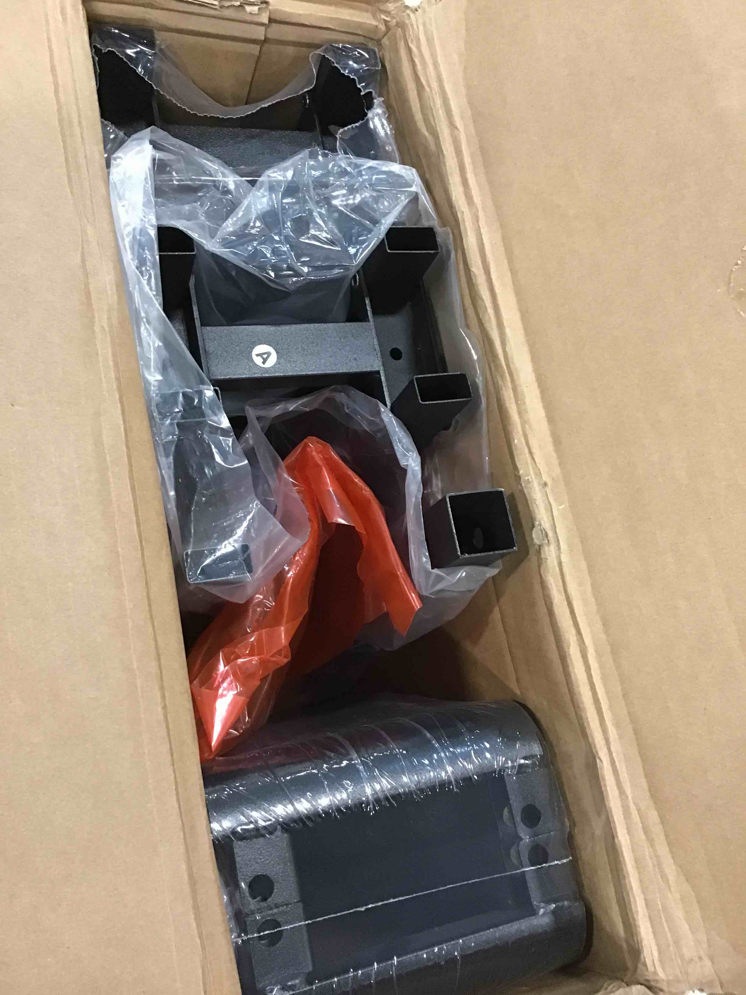 https://s3.amazonaws.com/lotting-images-prod/bidfta/ORG5878856_1705930090100.jpeg