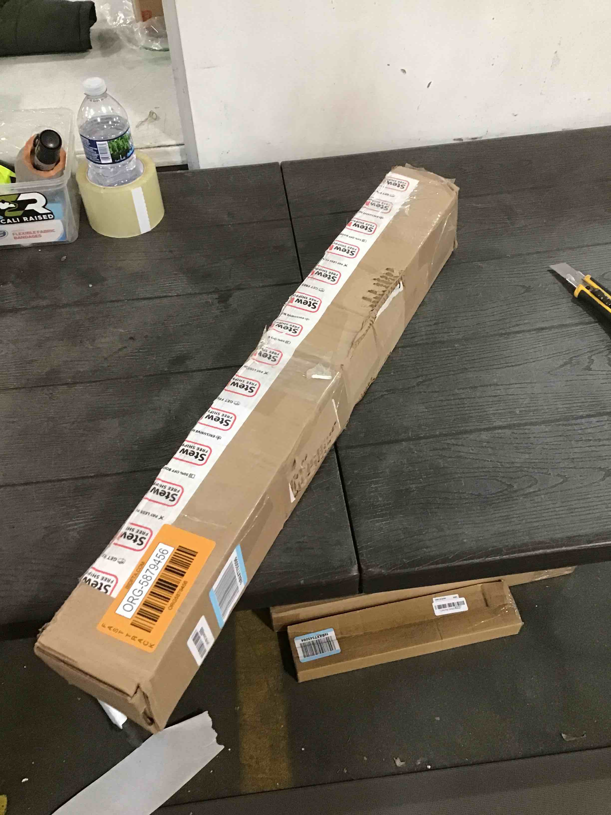 https://s3.amazonaws.com/lotting-images-prod/bidfta/ORG5879456_1711194978945.jpeg