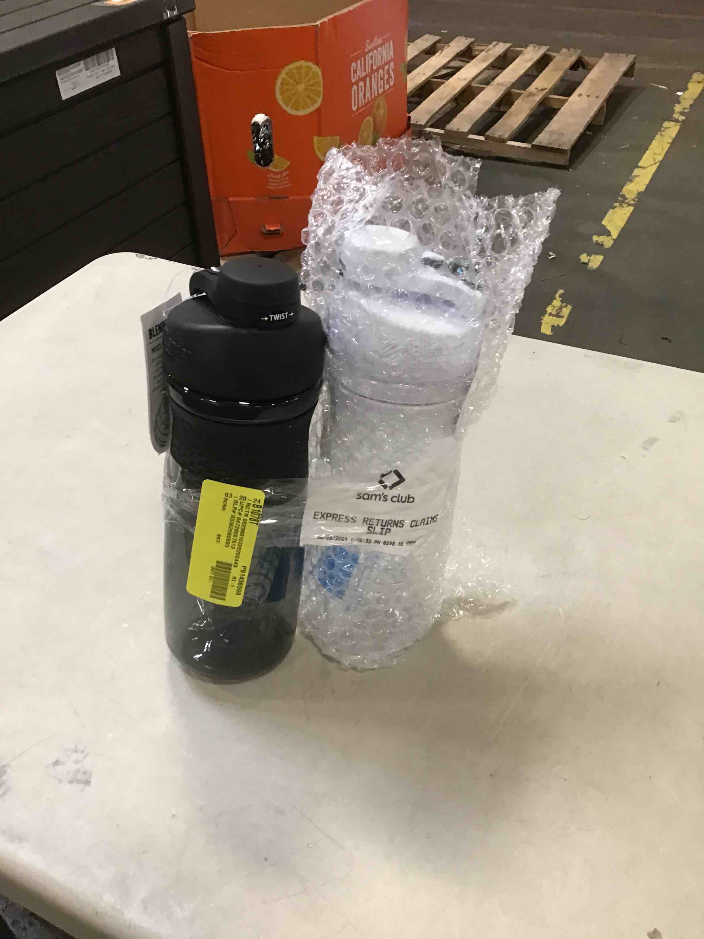 https://s3.amazonaws.com/lotting-images-prod/bidfta/ORG5880151_1711647886159.jpeg