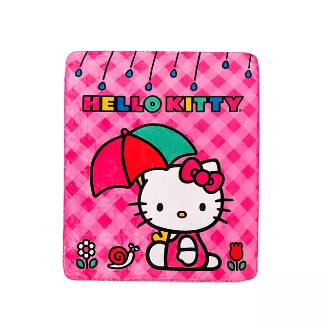 Hello Kitty cloud throw with faux fur
