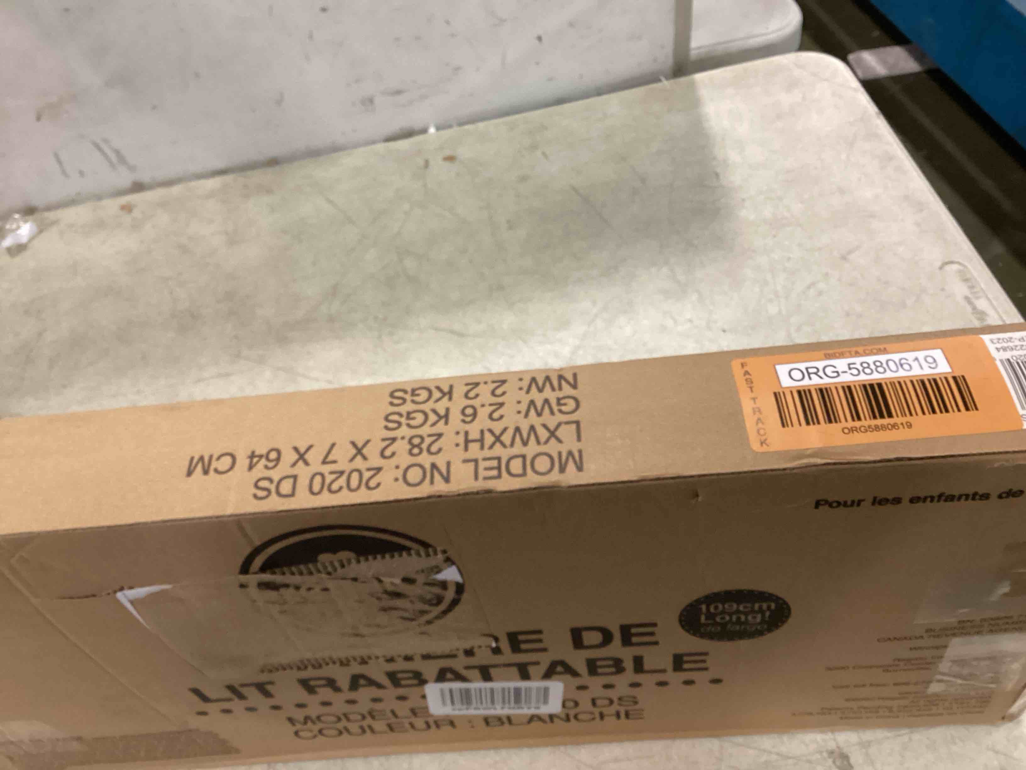 https://s3.amazonaws.com/lotting-images-prod/bidfta/ORG5880619_1705343091716.jpeg