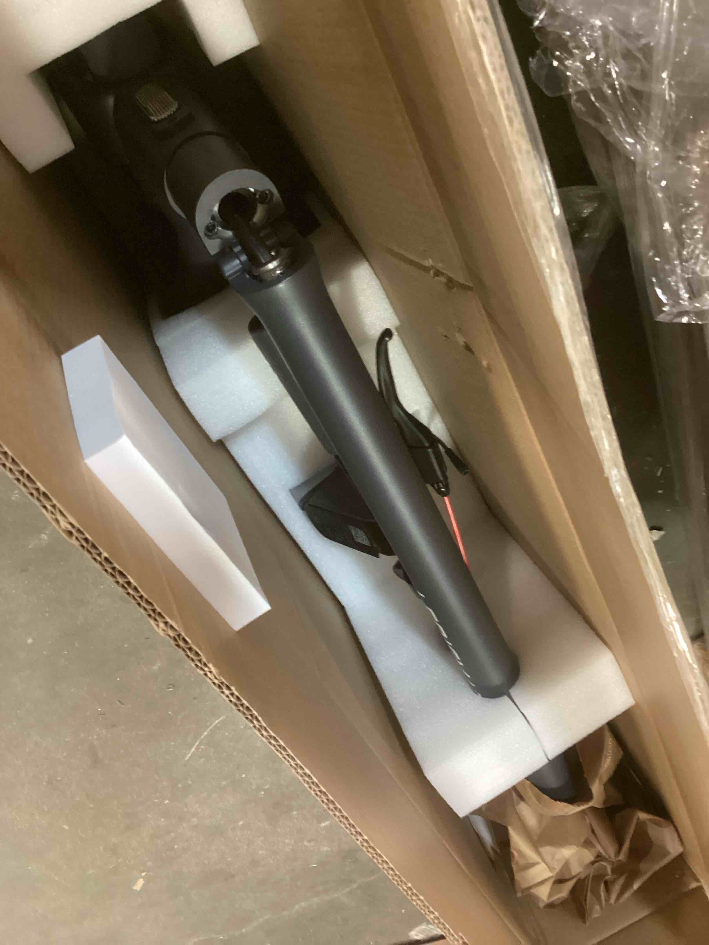https://s3.amazonaws.com/lotting-images-prod/bidfta/ORG5881985_1705087778149.jpeg