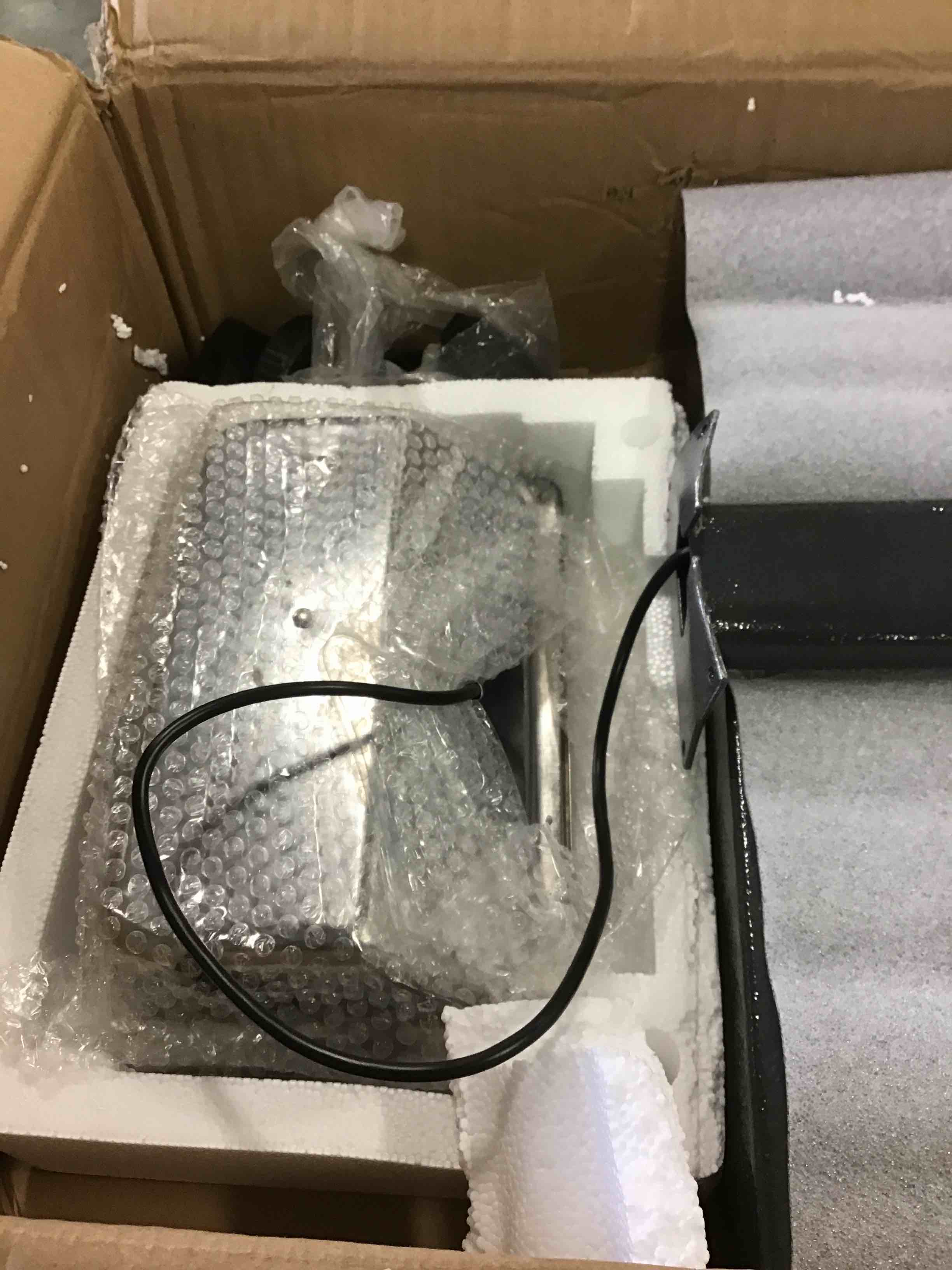 https://s3.amazonaws.com/lotting-images-prod/bidfta/ORG5886166_1705768385418.jpeg