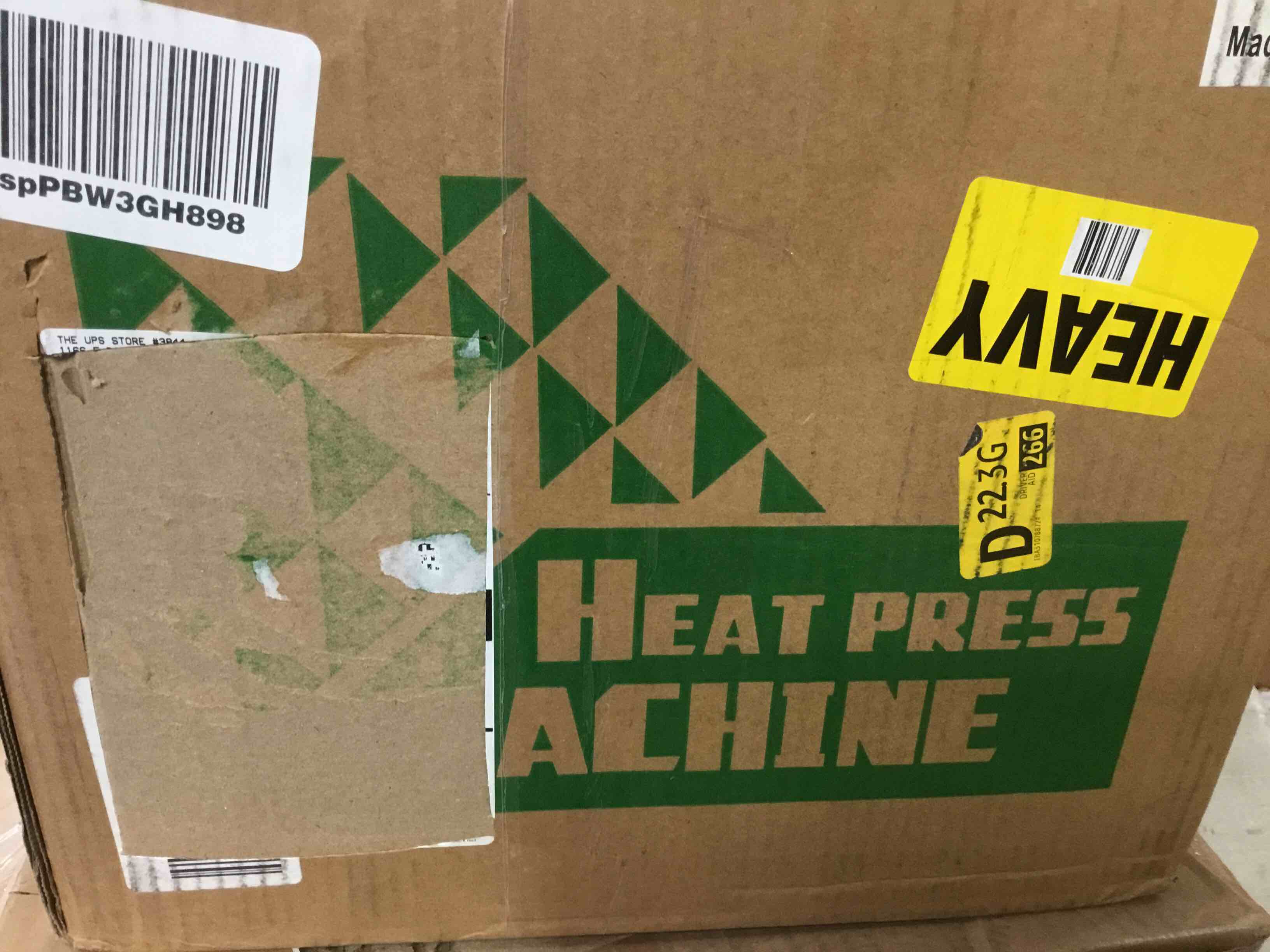 https://s3.amazonaws.com/lotting-images-prod/bidfta/ORG5887761_1705430971595.jpeg