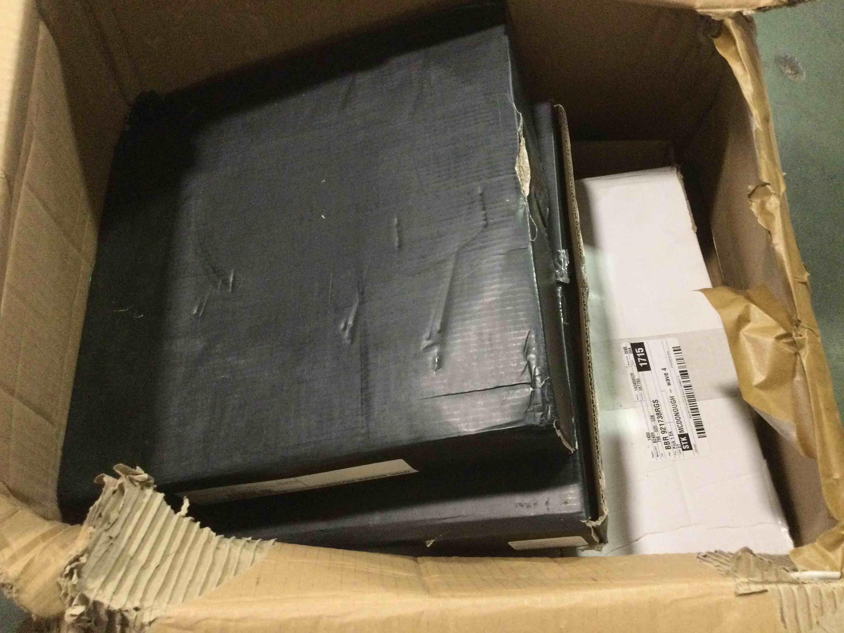 https://s3.amazonaws.com/lotting-images-prod/bidfta/ORG5888157_1704212971605.jpeg