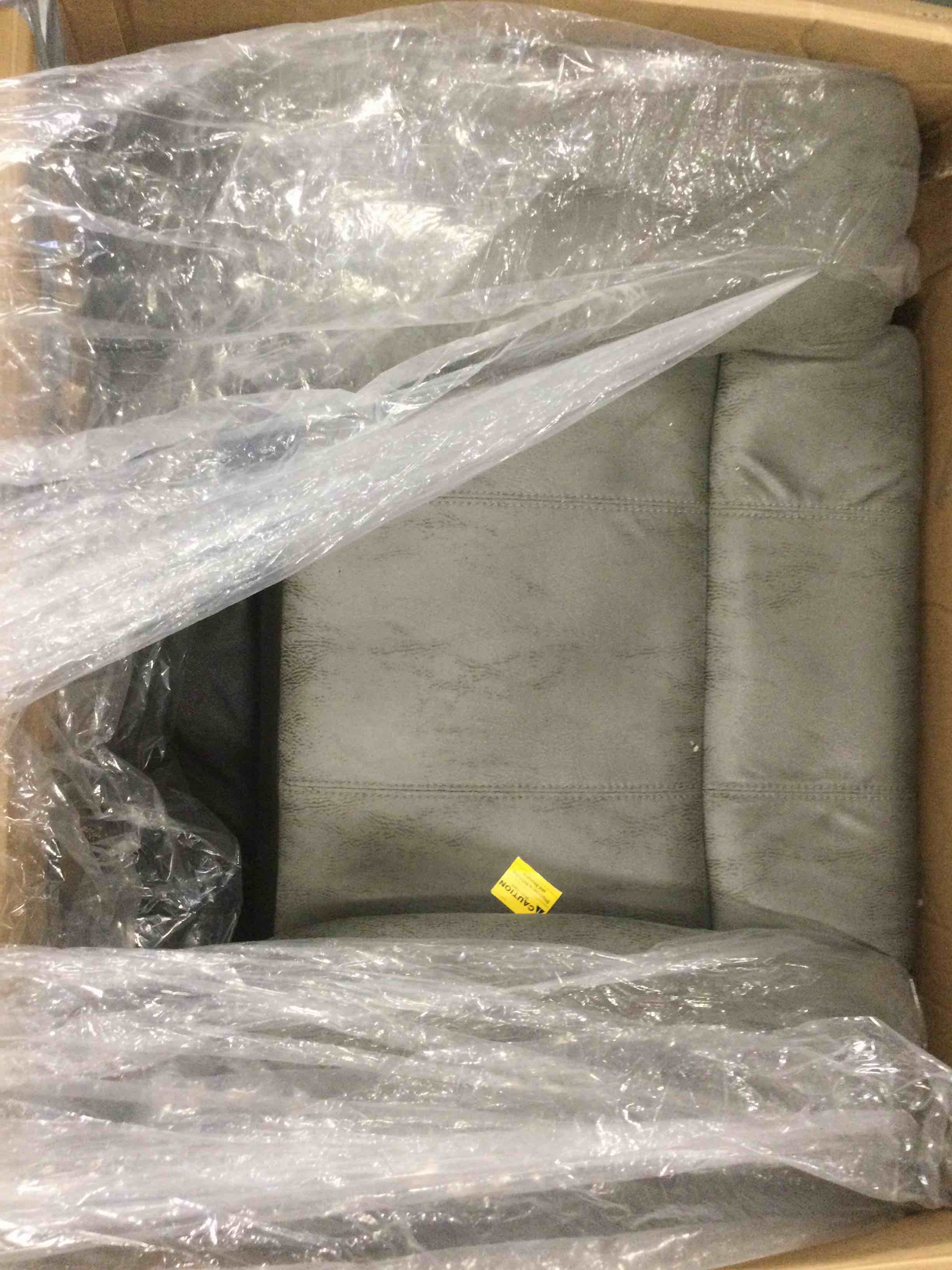 https://s3.amazonaws.com/lotting-images-prod/bidfta/ORG5888779_1704554491470.jpeg