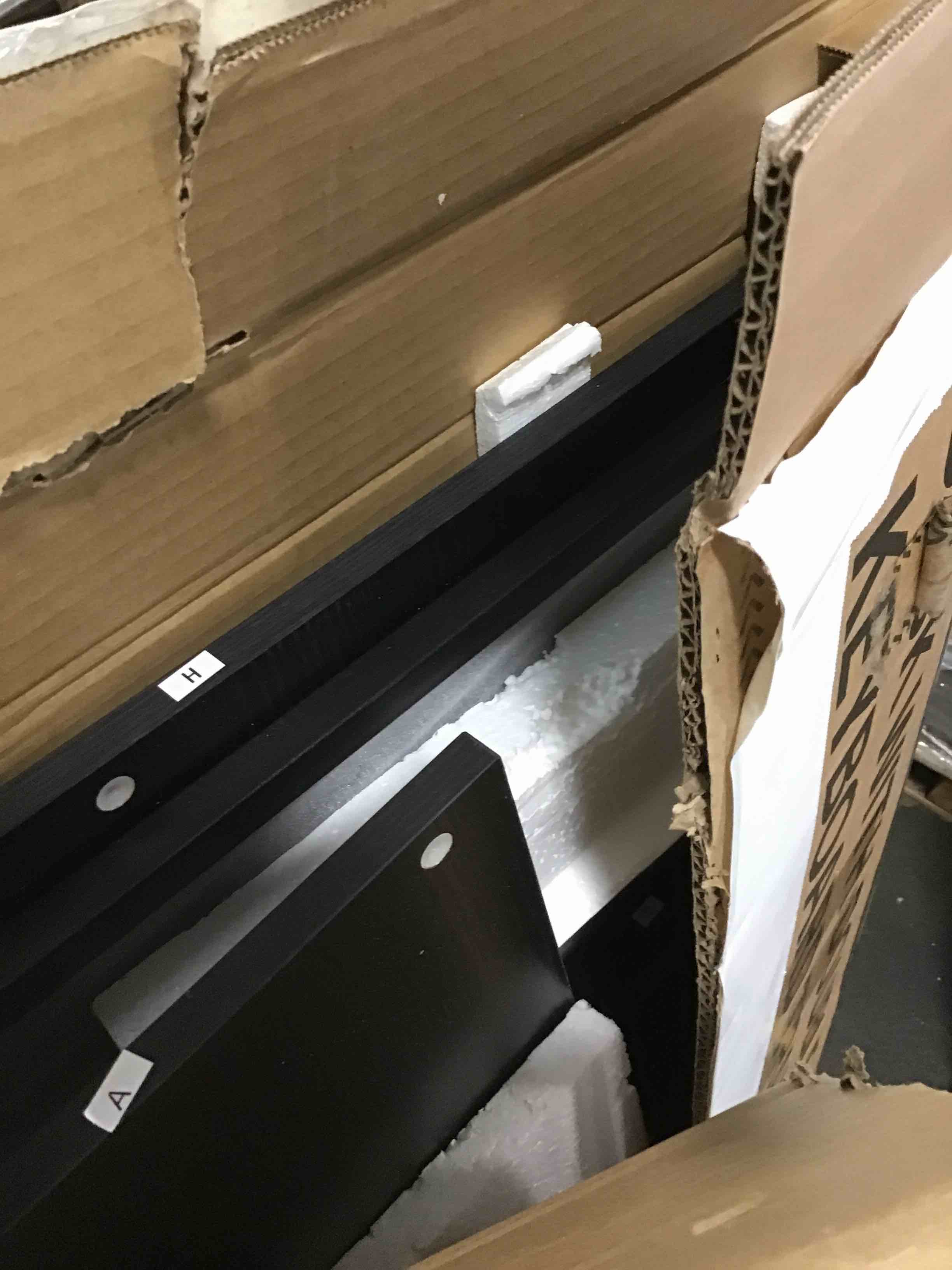 https://s3.amazonaws.com/lotting-images-prod/bidfta/ORG5891219_1704398195252.jpeg