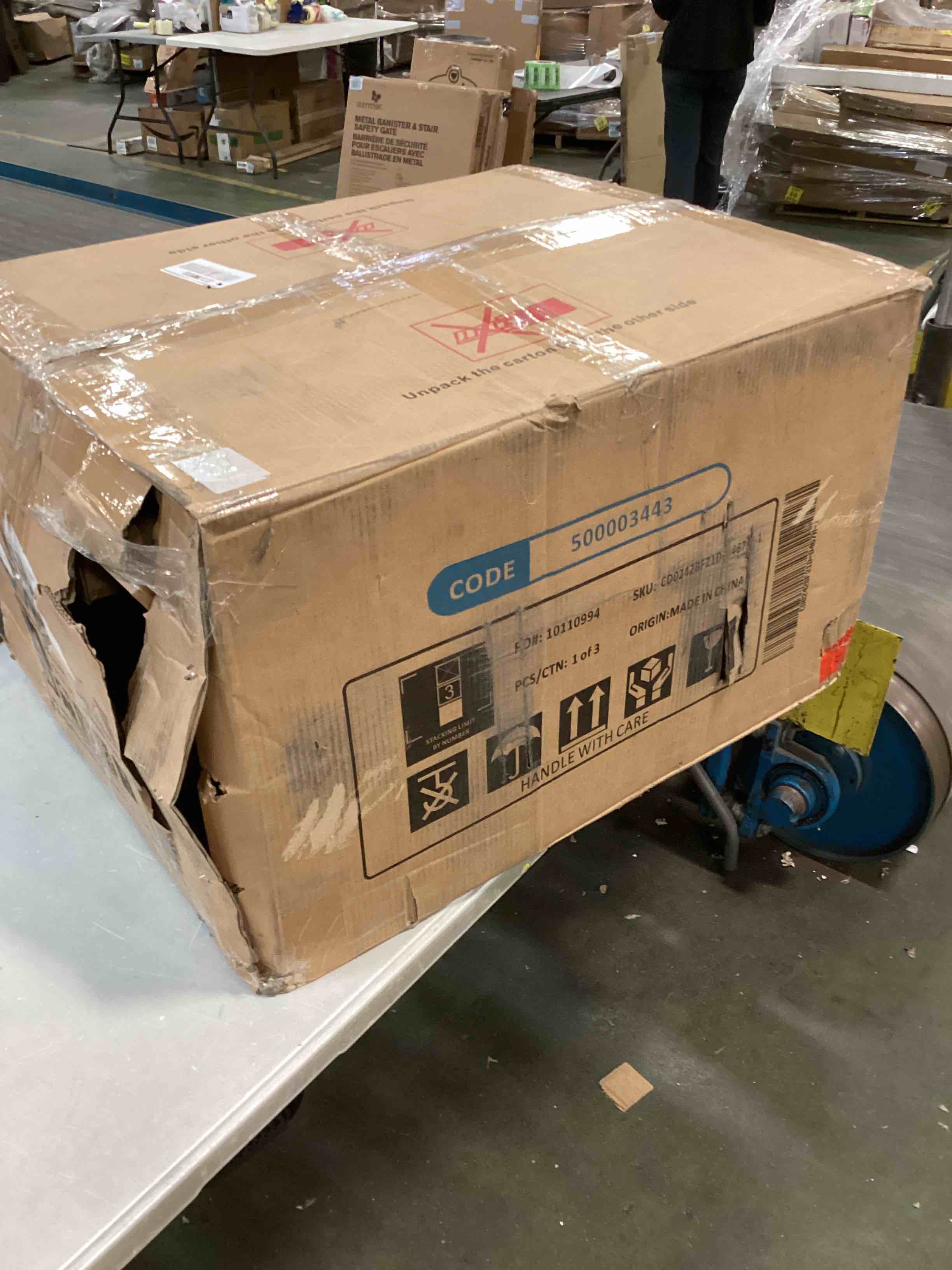 https://s3.amazonaws.com/lotting-images-prod/bidfta/ORG5893998_1704228522153.jpeg