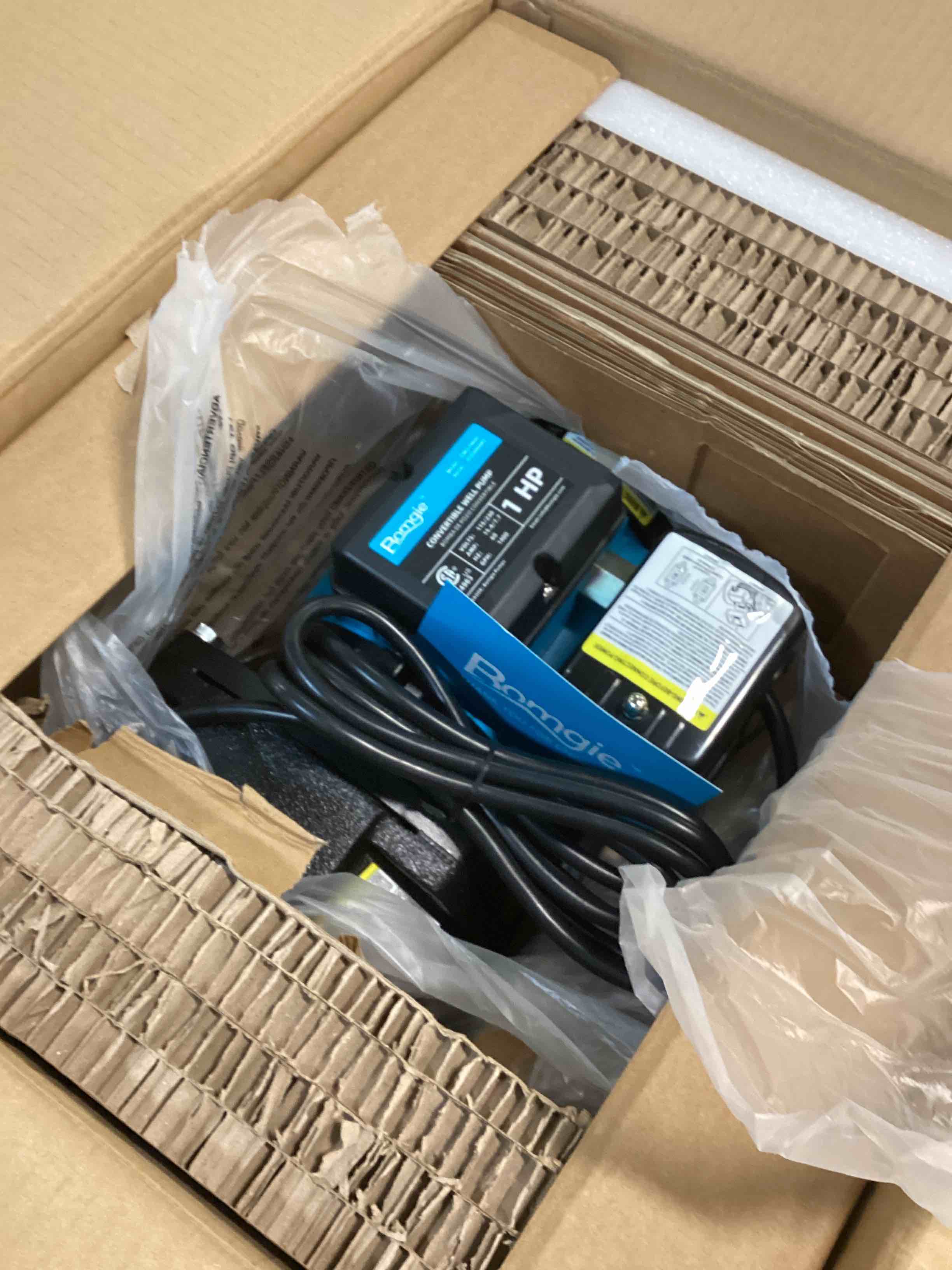 https://s3.amazonaws.com/lotting-images-prod/bidfta/ORG5894354_1704462774624.jpeg
