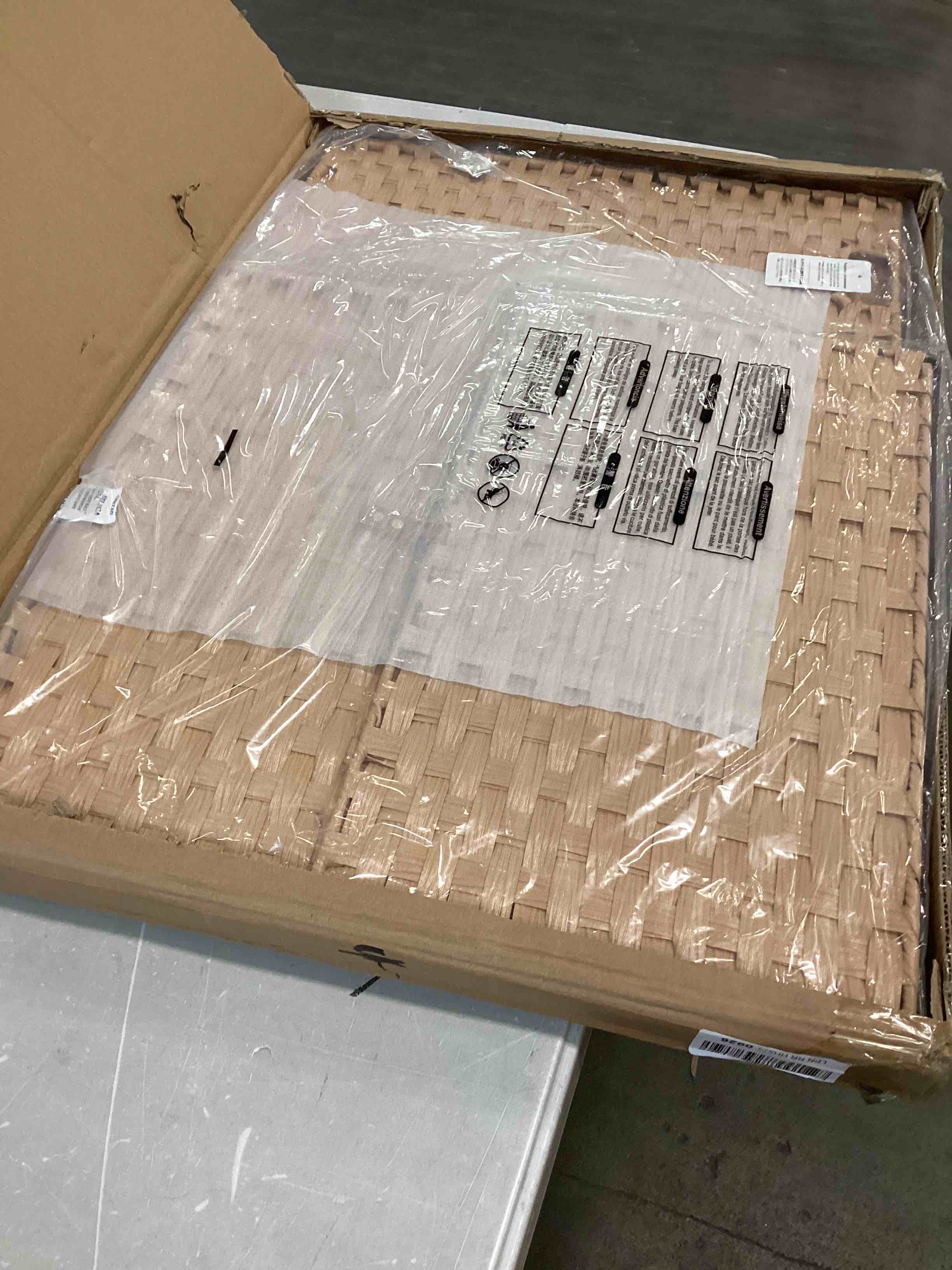 https://s3.amazonaws.com/lotting-images-prod/bidfta/ORG5894365_1704464598747.jpeg