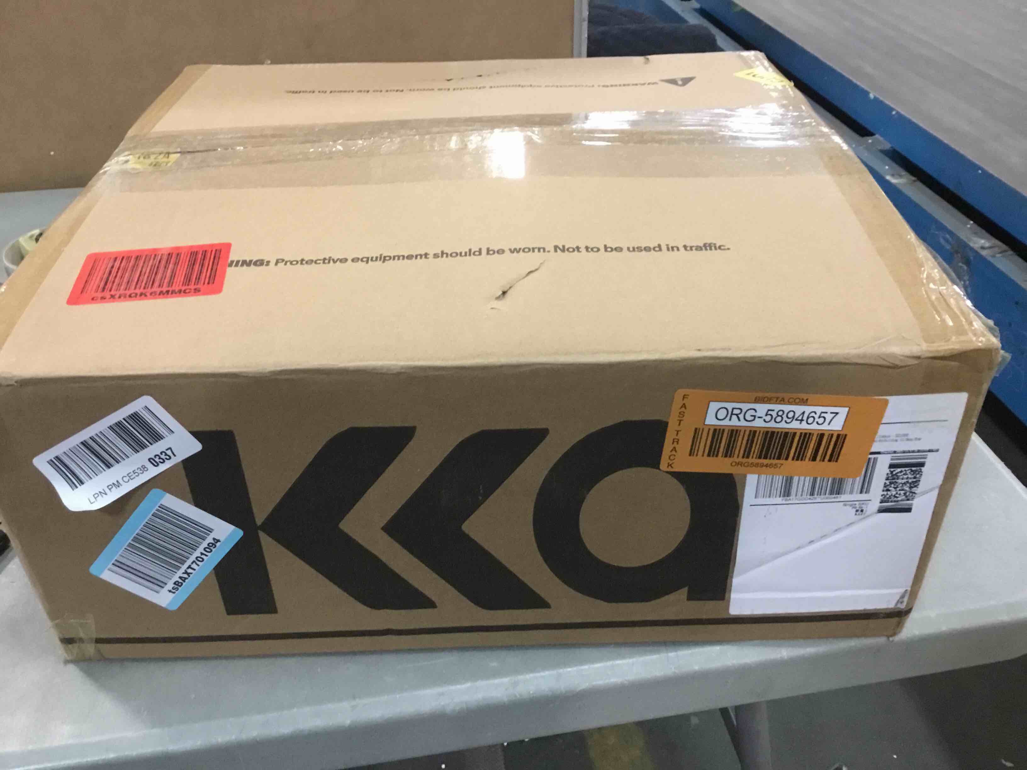 https://s3.amazonaws.com/lotting-images-prod/bidfta/ORG5894657_1704738651766.jpeg
