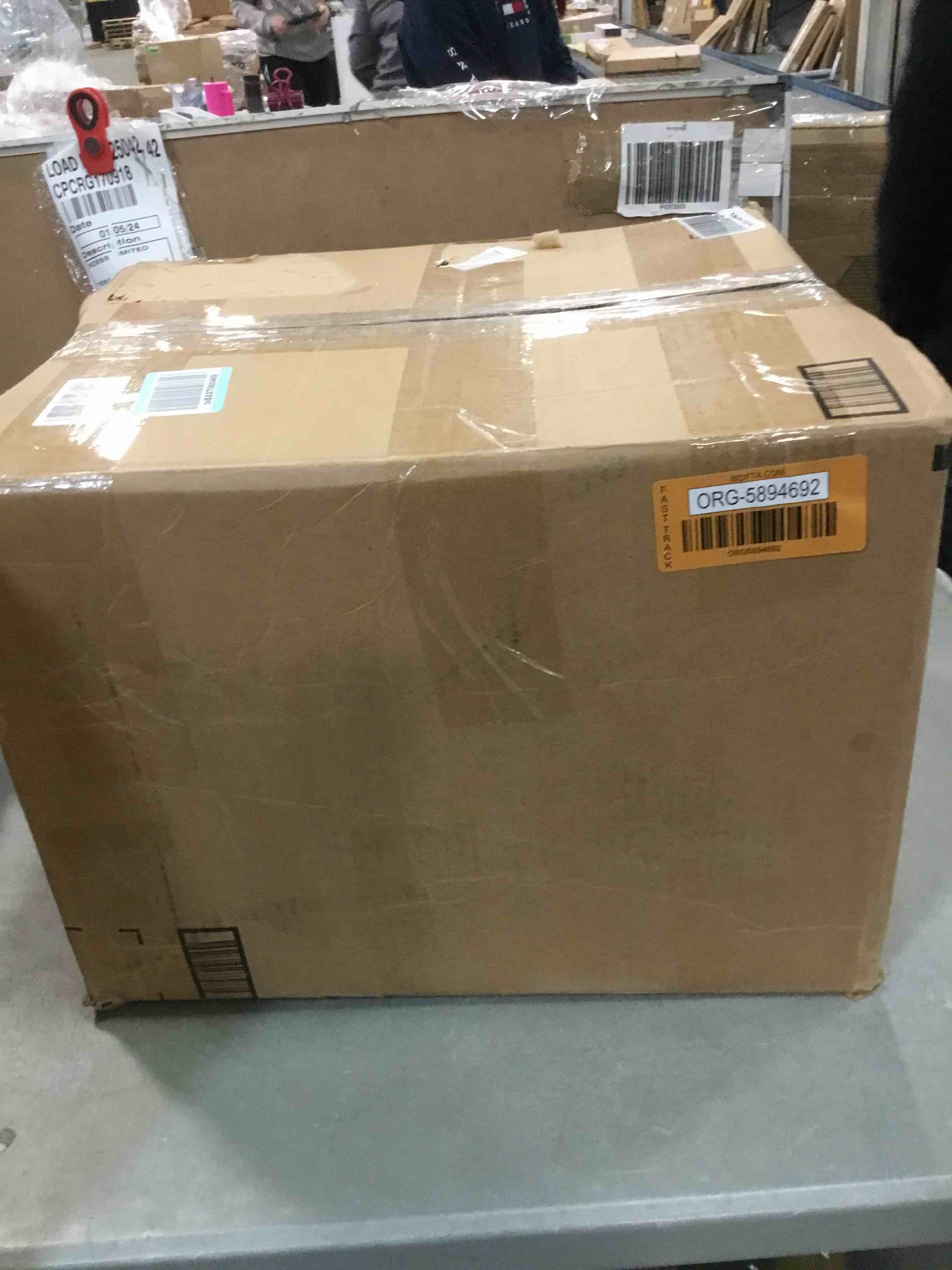 https://s3.amazonaws.com/lotting-images-prod/bidfta/ORG5894692_1704747911564.jpeg