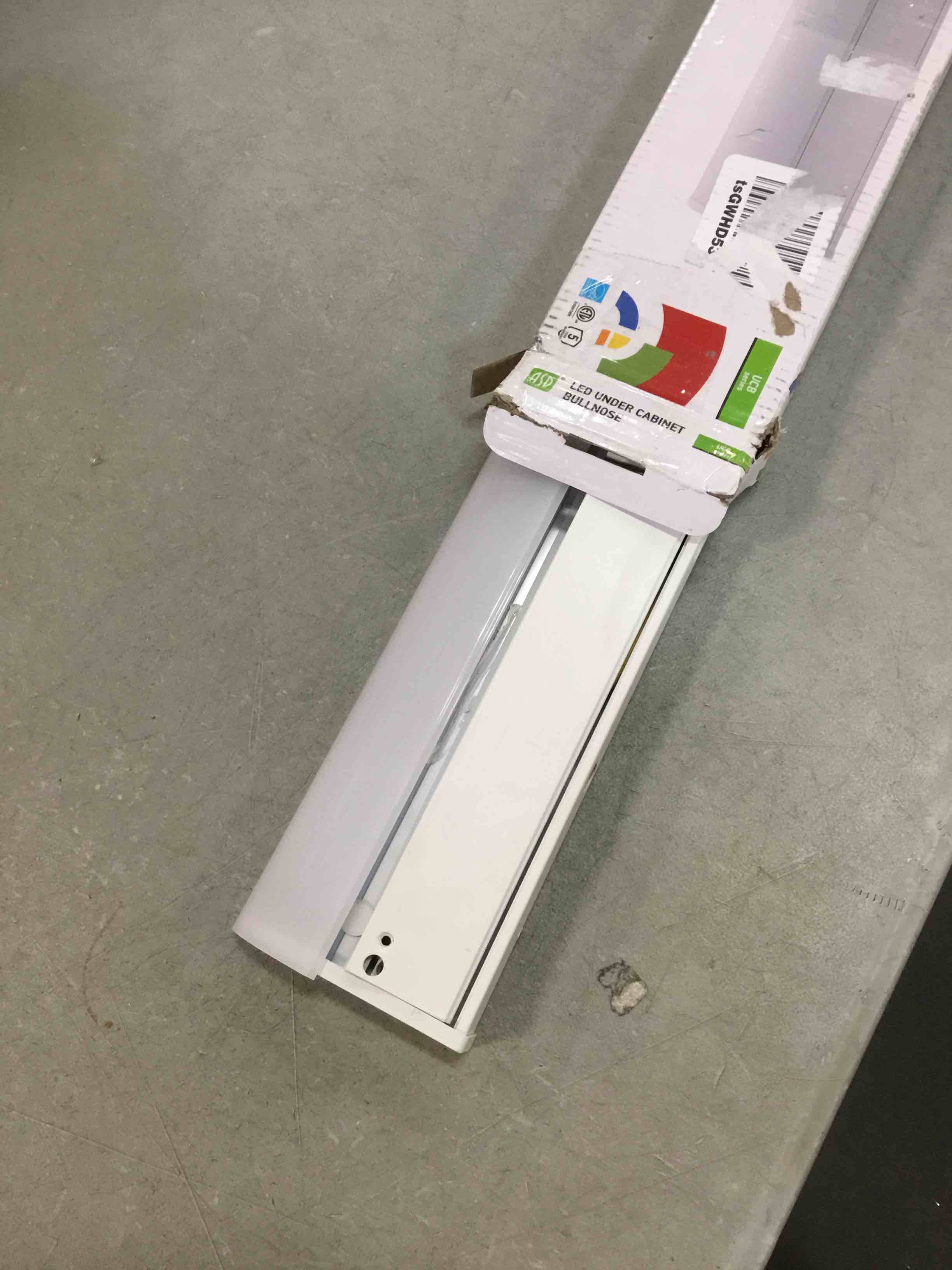 https://s3.amazonaws.com/lotting-images-prod/bidfta/ORG5895707_1704394249885.jpeg