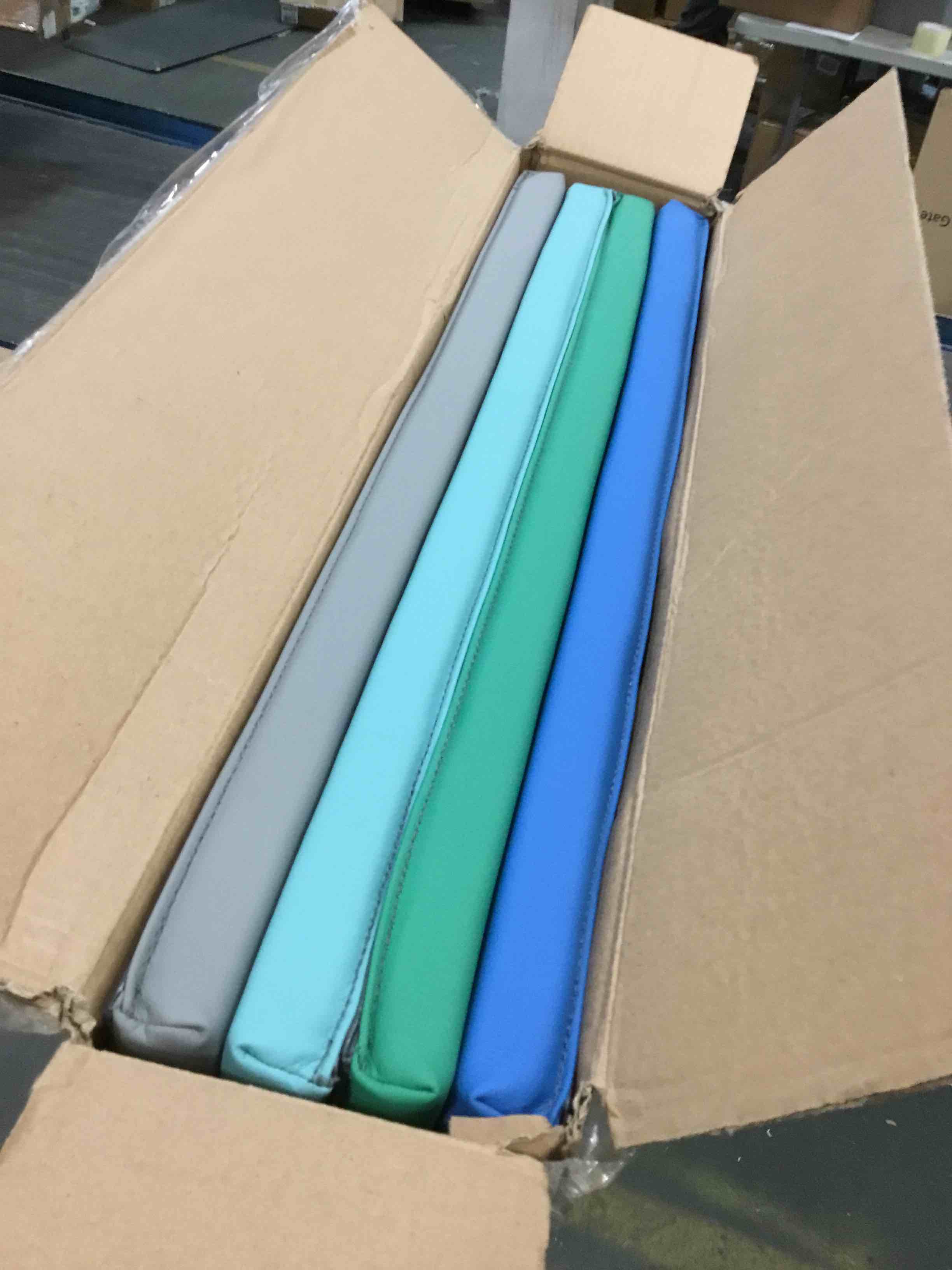 https://s3.amazonaws.com/lotting-images-prod/bidfta/ORG5896369_1704830179851.jpeg