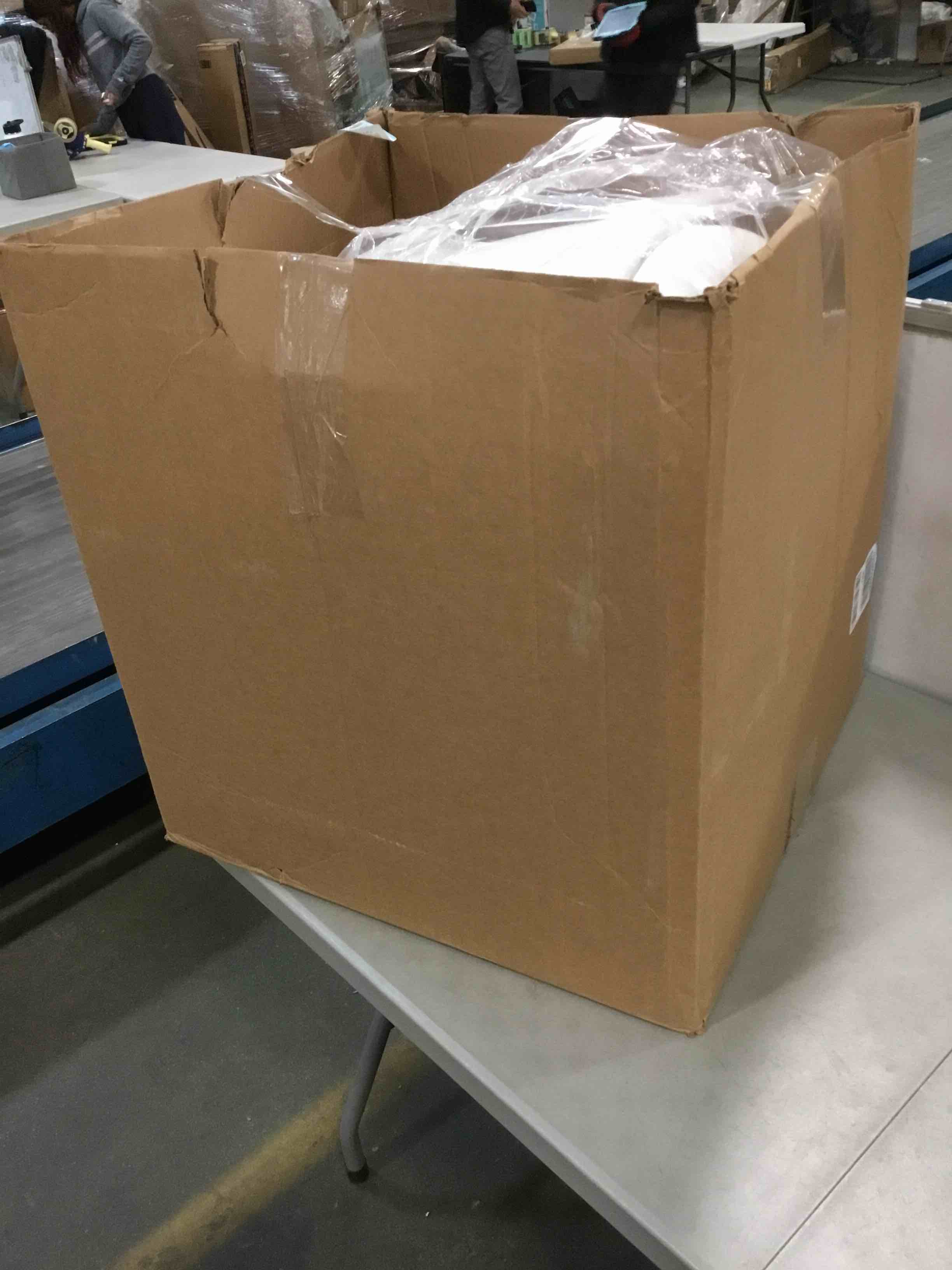 https://s3.amazonaws.com/lotting-images-prod/bidfta/ORG5896402_1704888439041.jpeg