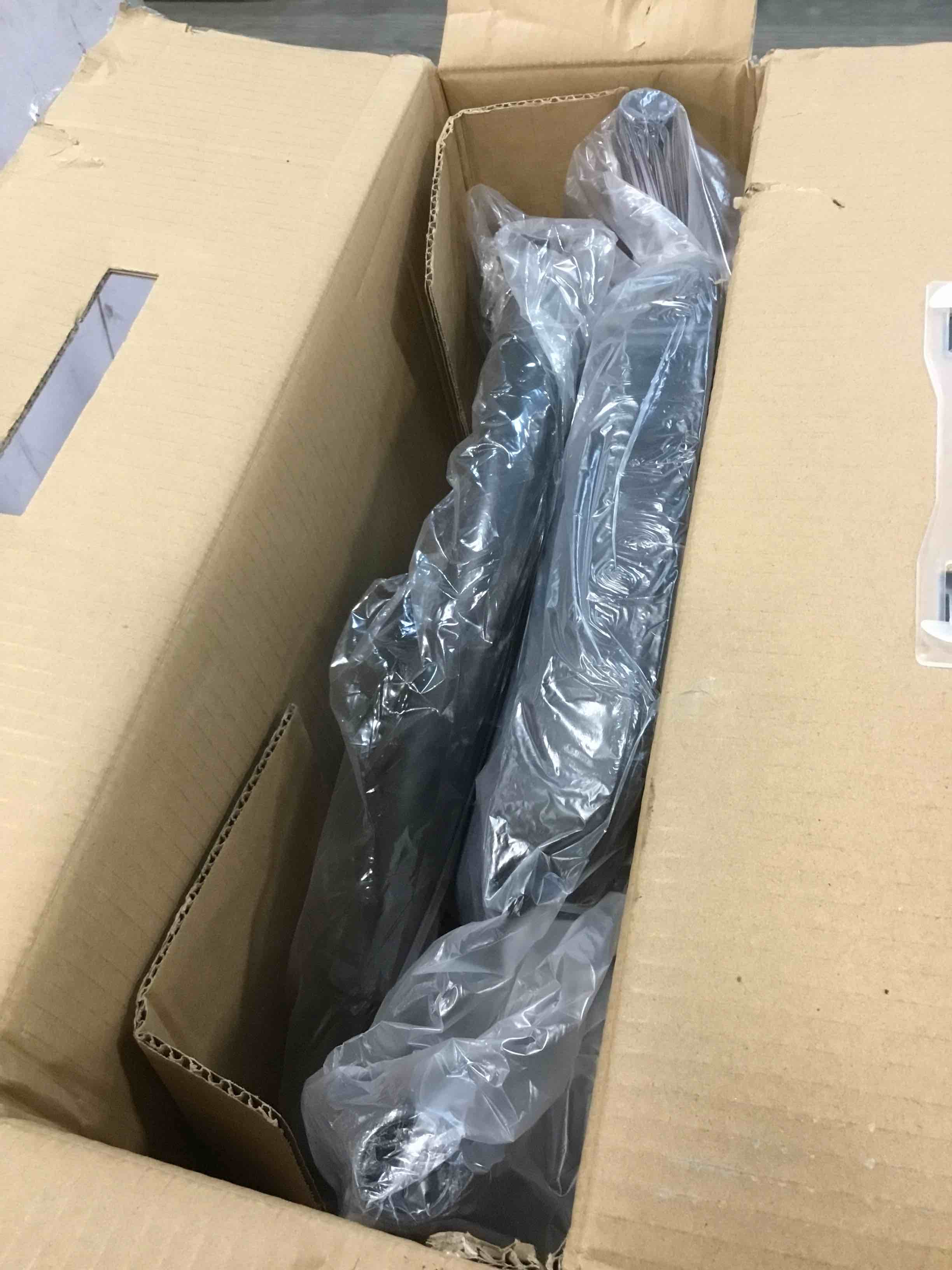 https://s3.amazonaws.com/lotting-images-prod/bidfta/ORG5896642_1704975630868.jpeg