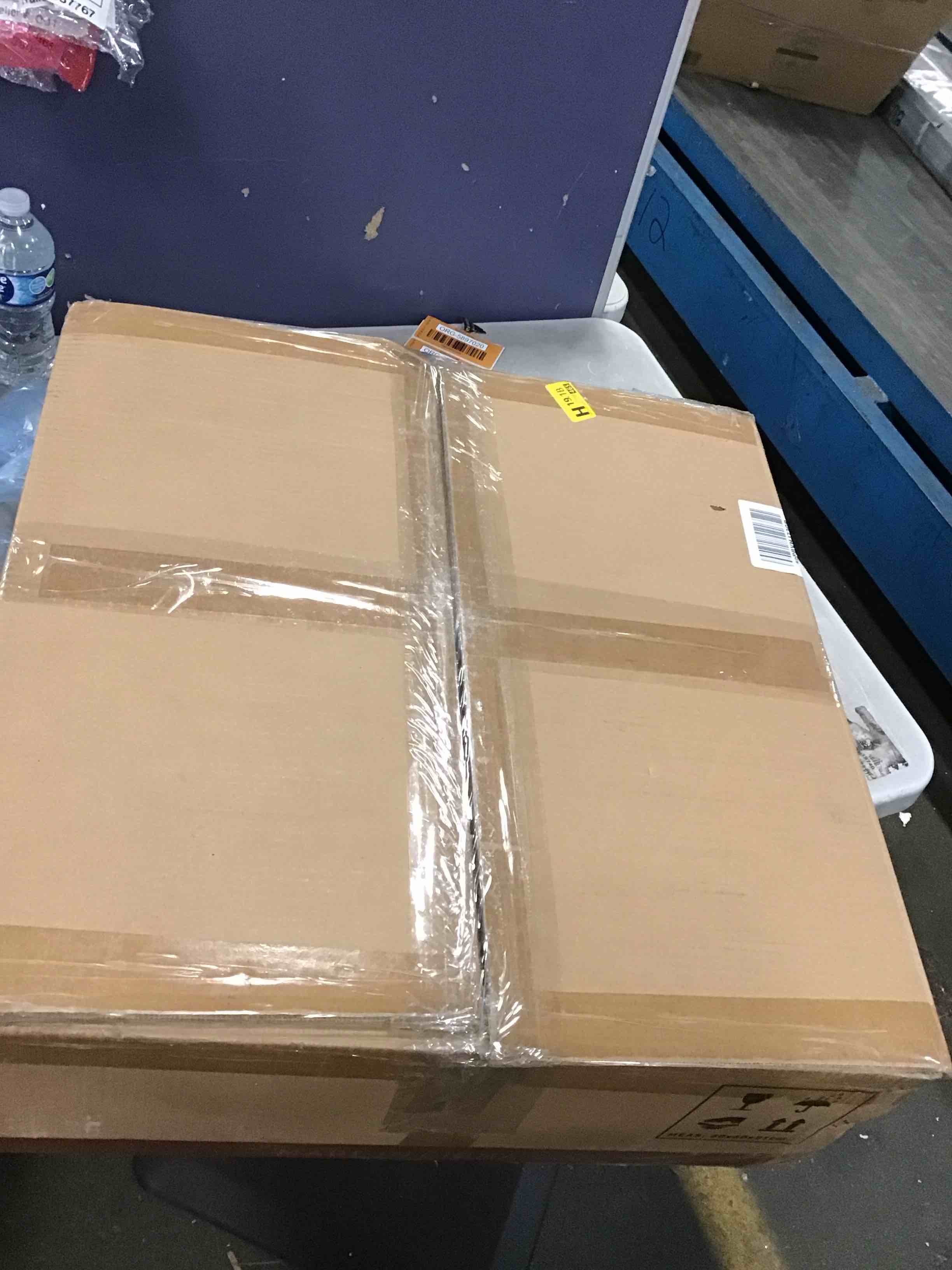 https://s3.amazonaws.com/lotting-images-prod/bidfta/ORG5897013_1703875007572.jpeg