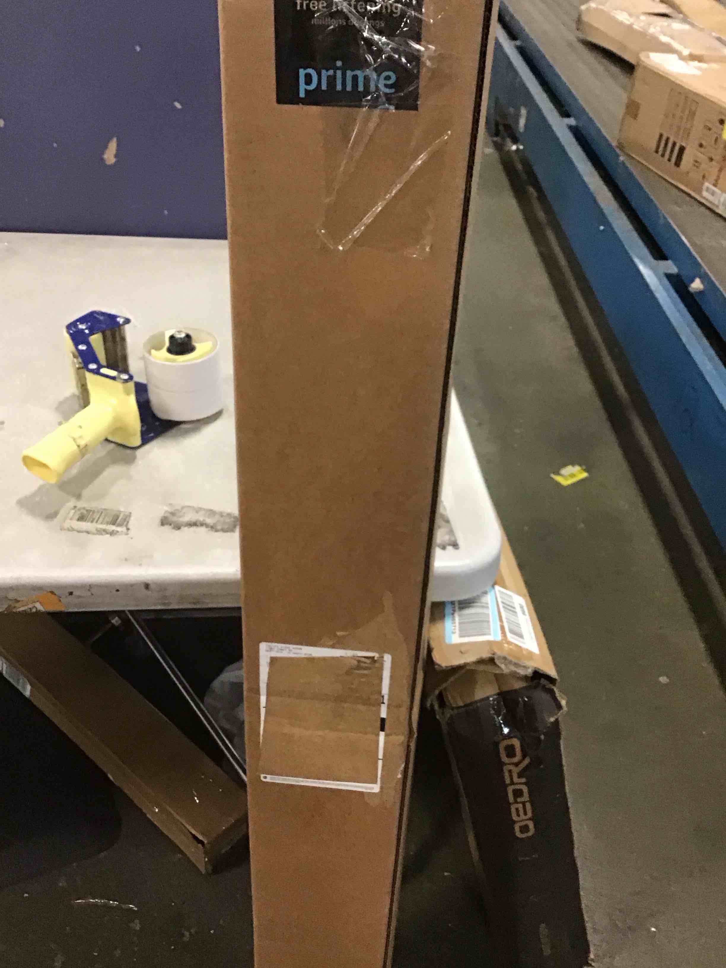 https://s3.amazonaws.com/lotting-images-prod/bidfta/ORG5897093_1703947578870.jpeg